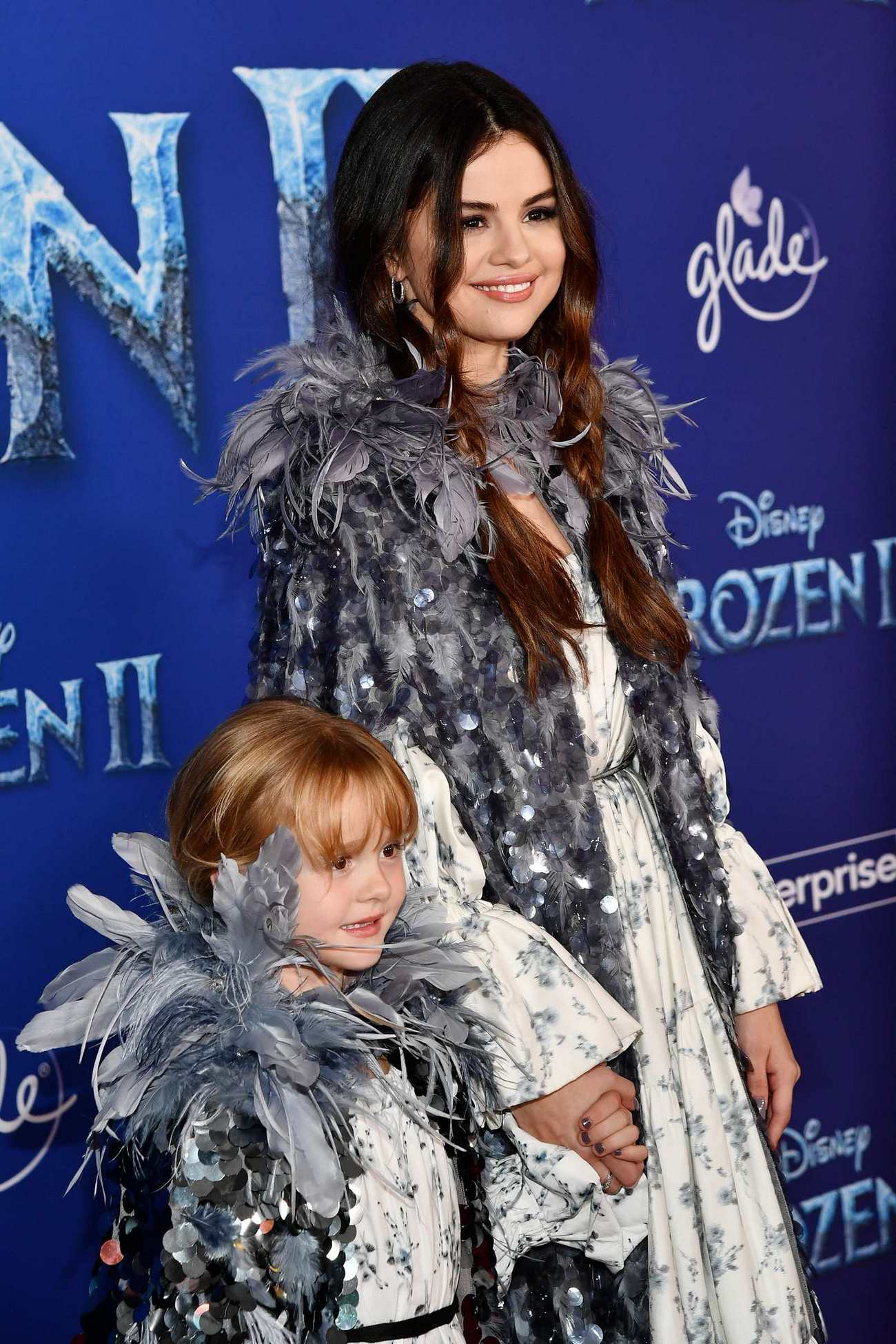 Selena_Gomez_-_Frozen_2_premiere_in_Hollywood_November_72C_2019-03.jpg