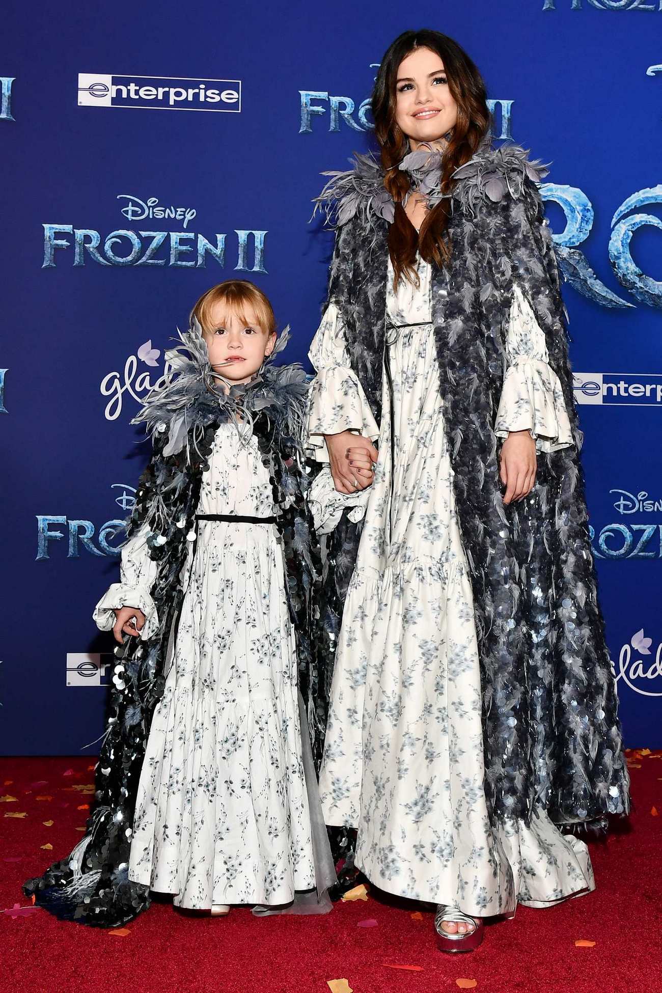 Selena_Gomez_-_Frozen_2_premiere_in_Hollywood_November_72C_2019-26.jpg