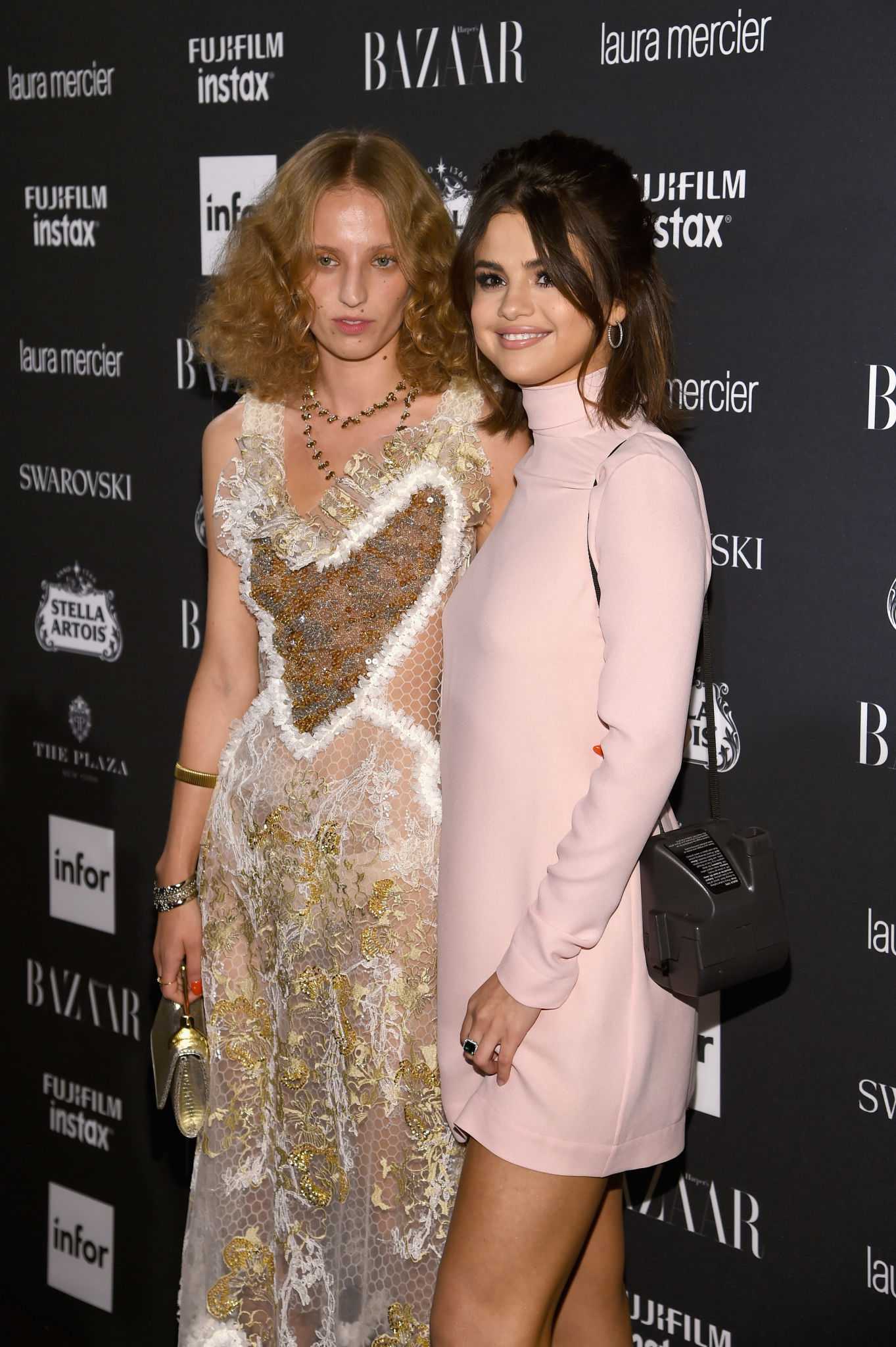 Selena_Gomez_-_Harper_s_Bazaar_Icons_Party_on_September_8-28.jpg