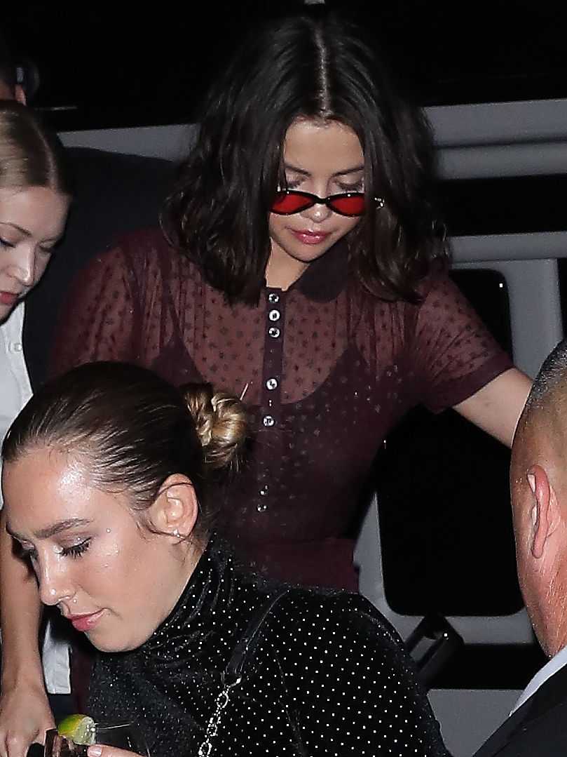 Selena_Gomez_-_In_NYC_on_September_12-16.jpg