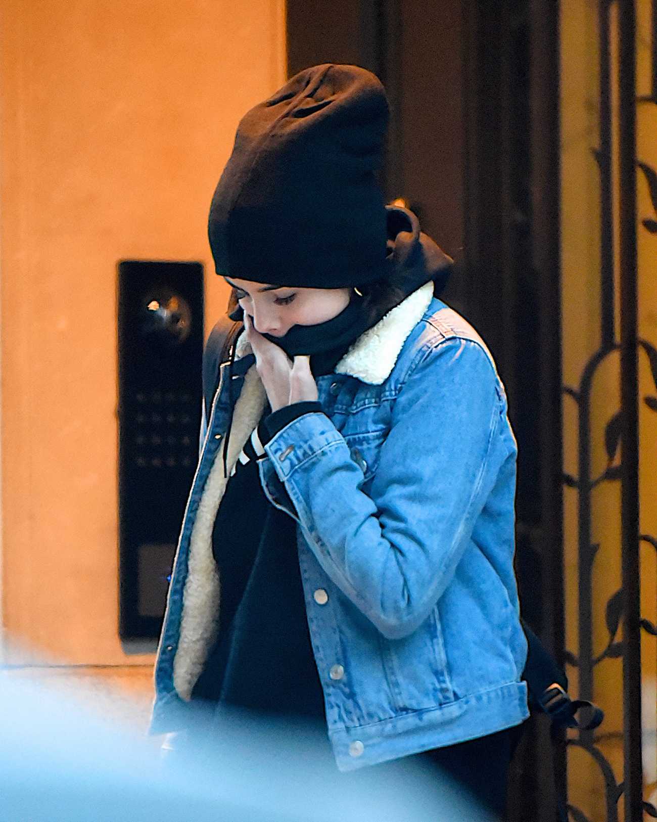 Selena_Gomez_-_In_New_York_City_on_January_7-02.jpg