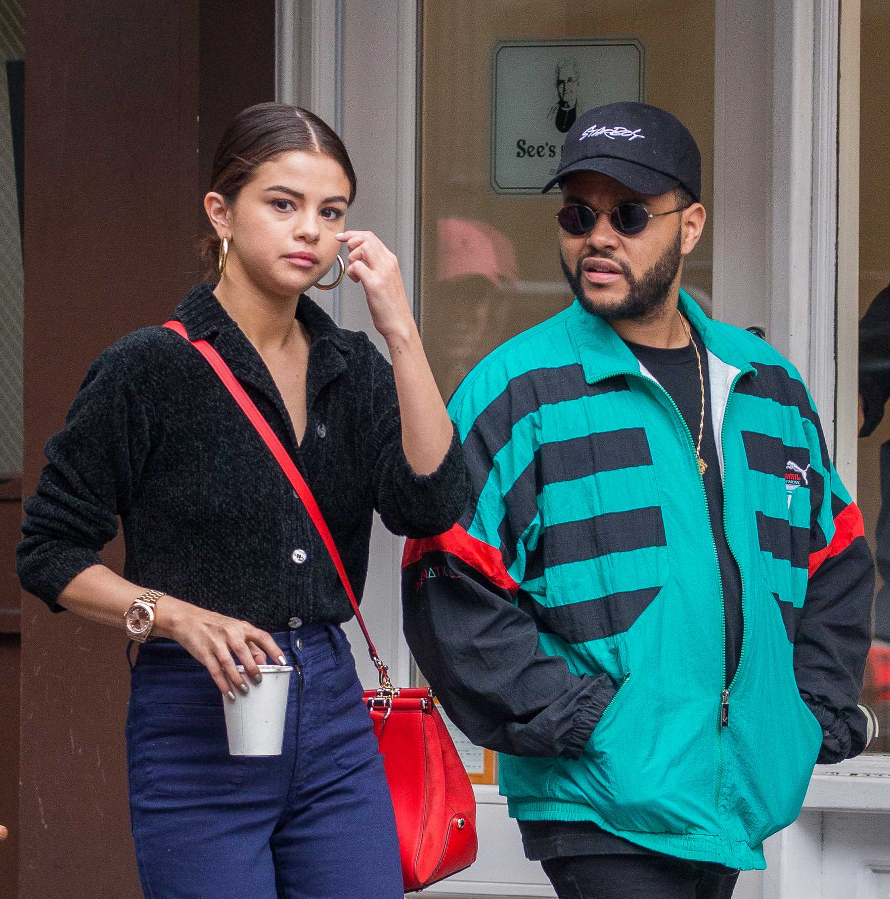 Selena_Gomez_-_In_West_Village2C_NYC_on_September_3-11.jpg