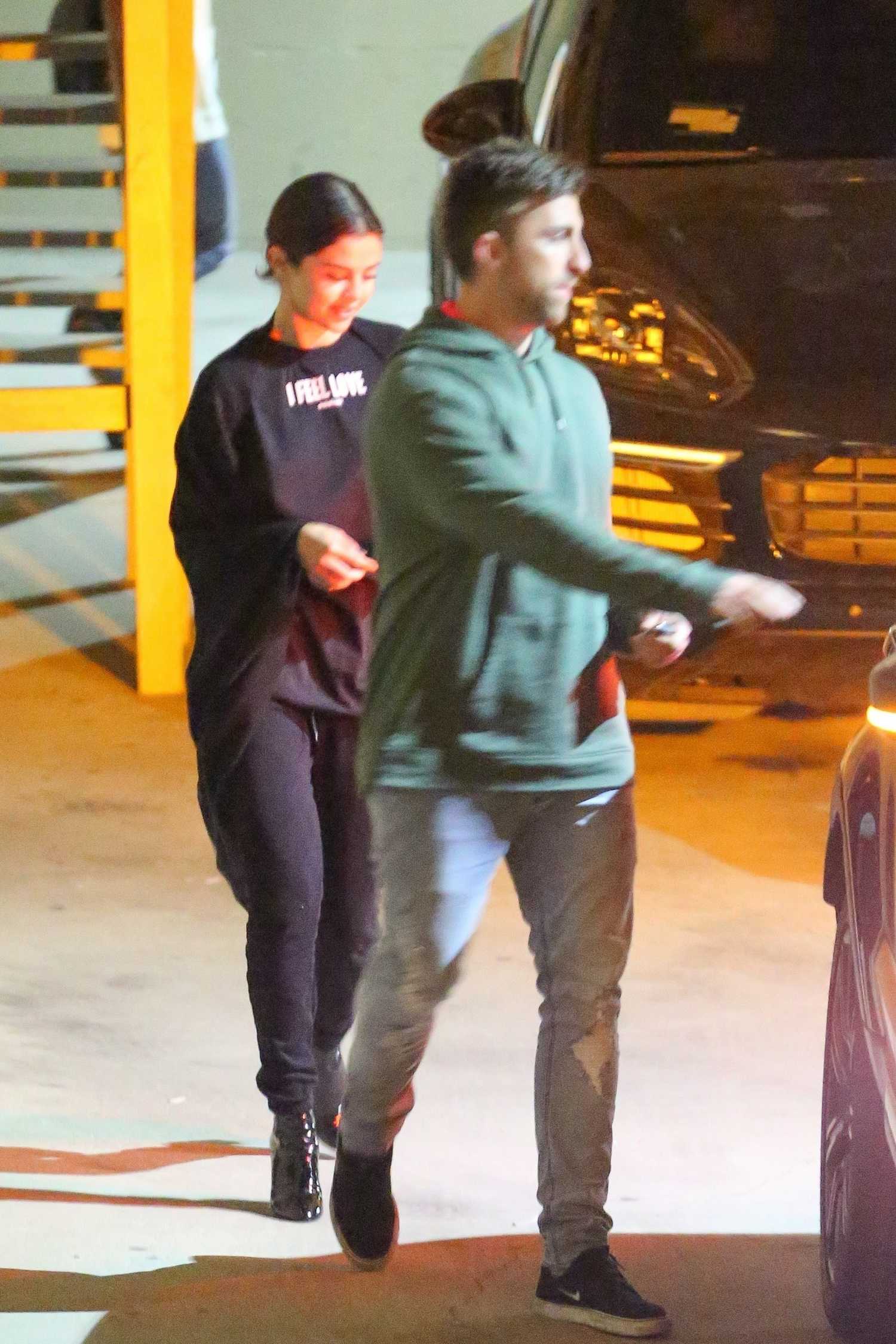 Selena_Gomez_-_Leaving_Church_in_Beverly_Hills_on_January_3-01.jpg