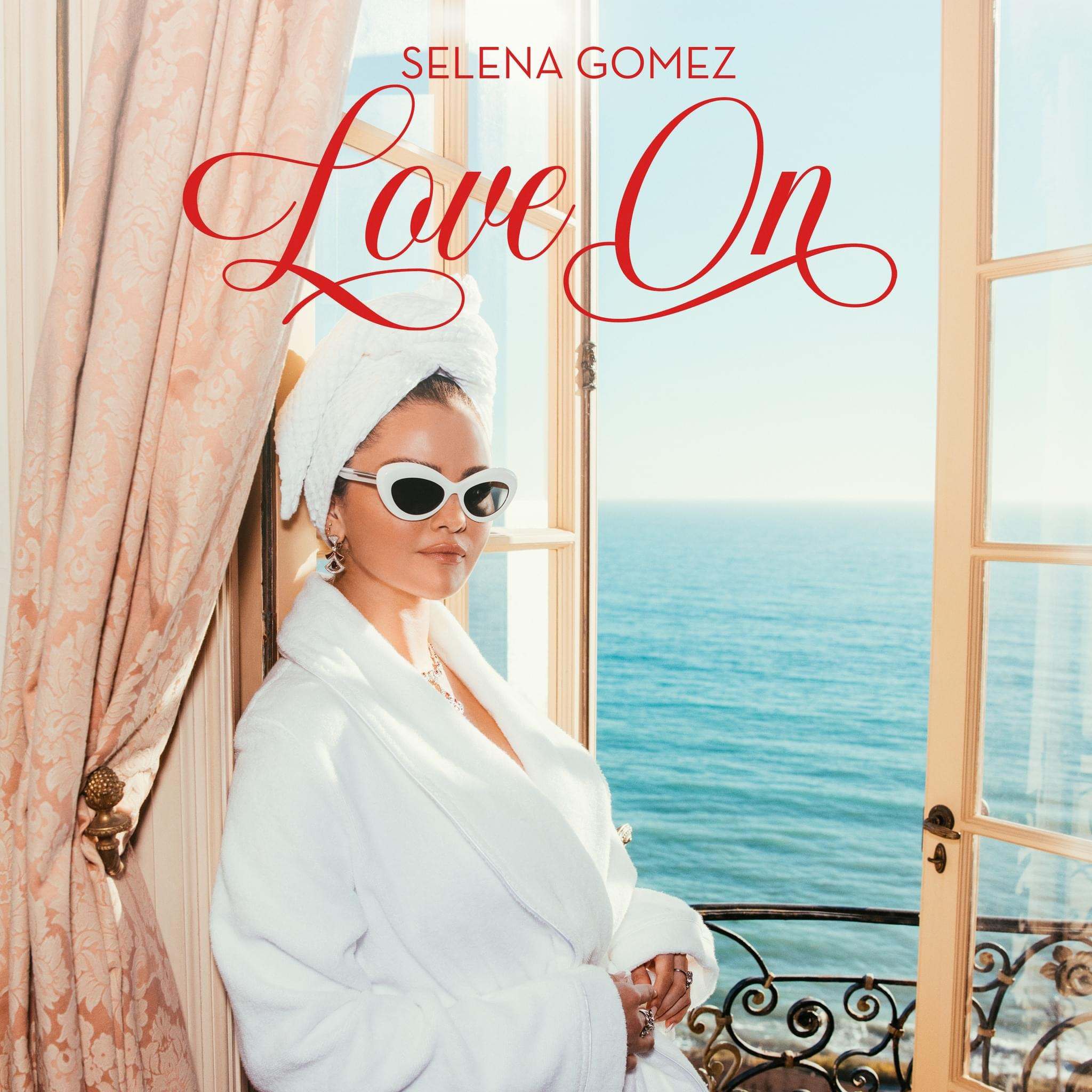 Selena_Gomez_-_Love_On_28202429_01.jpg
