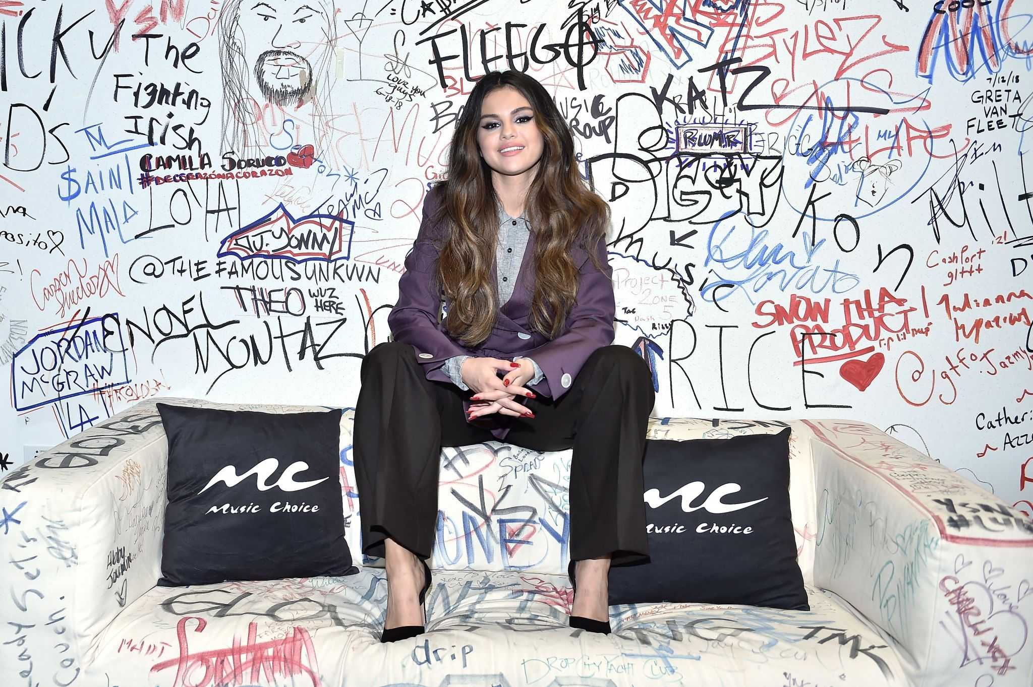Selena_Gomez_-_Music_Choice_in_NY_October_292C_2019-12.jpg