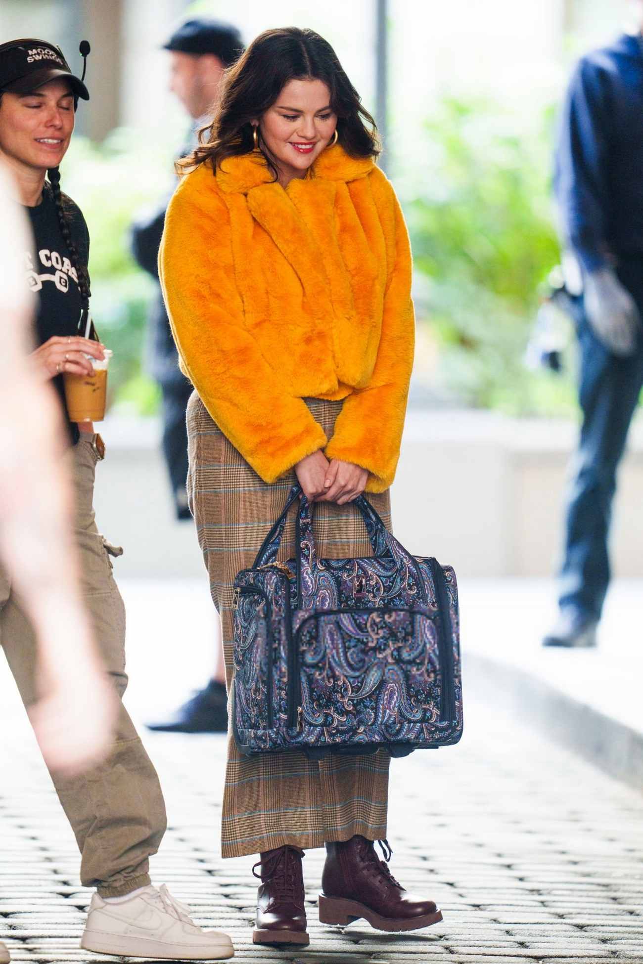 Selena_Gomez_-_Only_Murders_in_the_Building_in_New_York_April_242C_2024_18.jpg