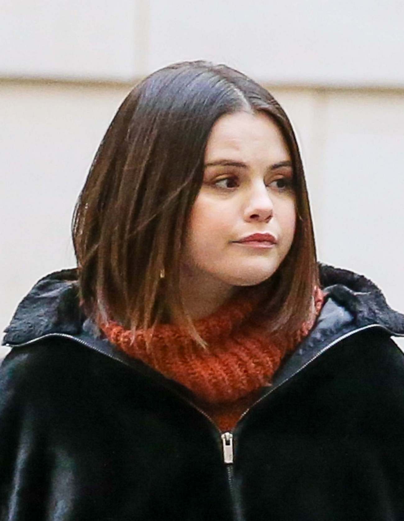 Selena_Gomez_-_Only_Murders_in_the_Building_season_2_in_New_York_City2C_1207202107.jpg