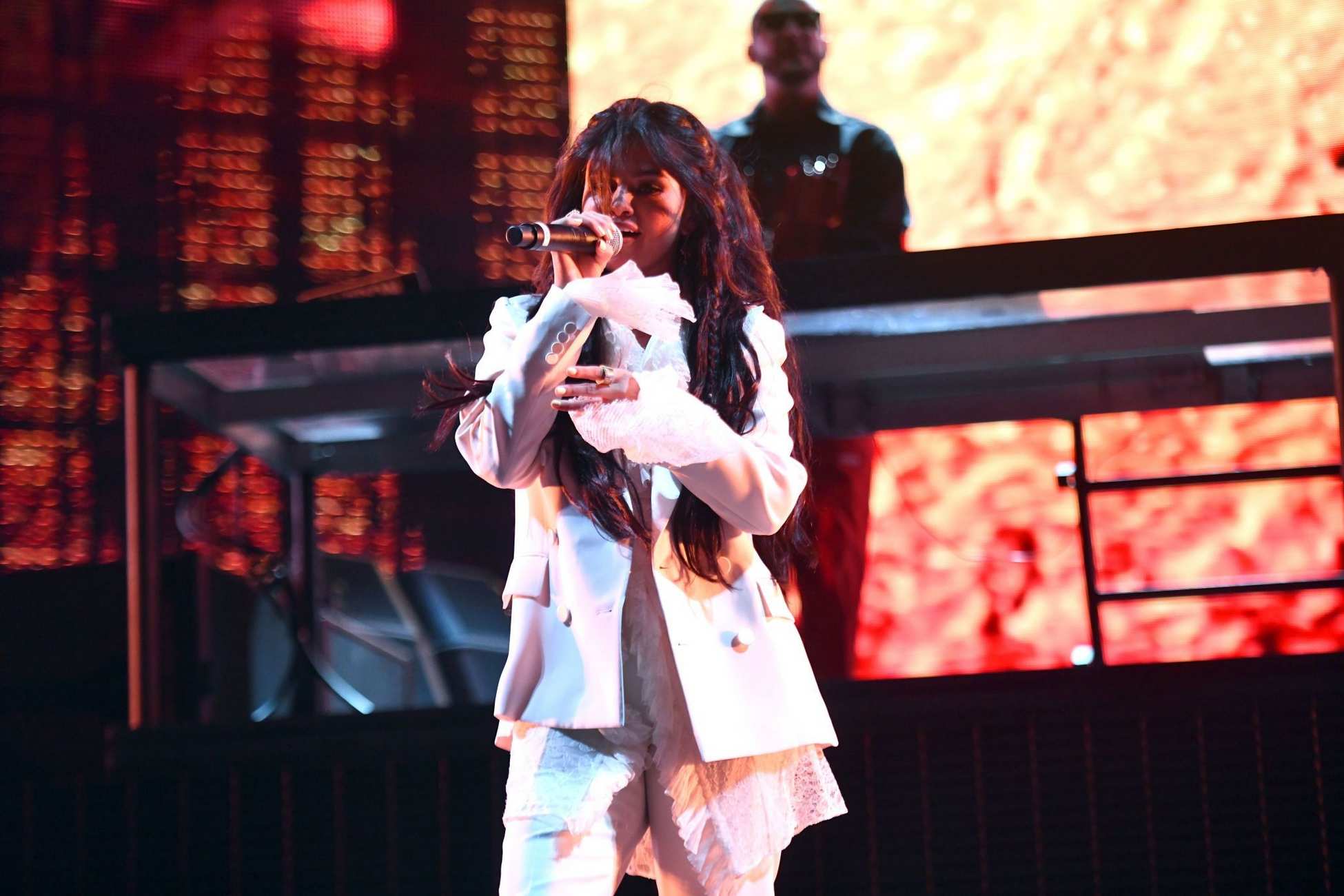 Selena_Gomez_-_Performs_onstage_on_the_Outdoor_Stage_at_Coachella_in_Indio2C_CA_April_122C_2019-09.jpg