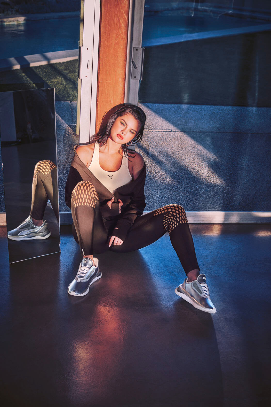 Selena_Gomez_-_Puma_LQDCELL_Shatter_XT_Metal_28201929-01.jpg