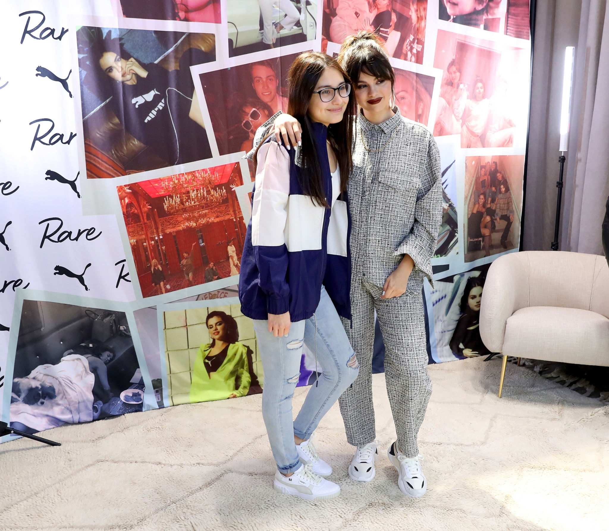 Selena_Gomez_-_Puma_flagship_store_in_New_York_January_142C_2020-07.jpg