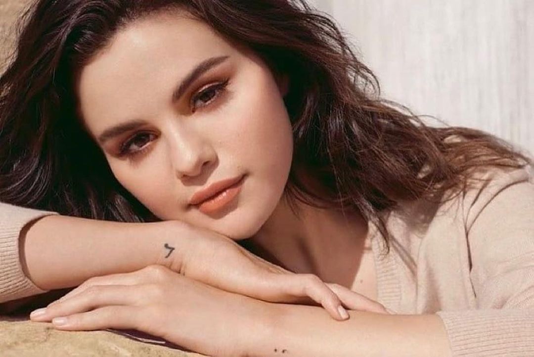 Selena_Gomez_-_Rare_Beauty_Summer_Collection_2021.jpg