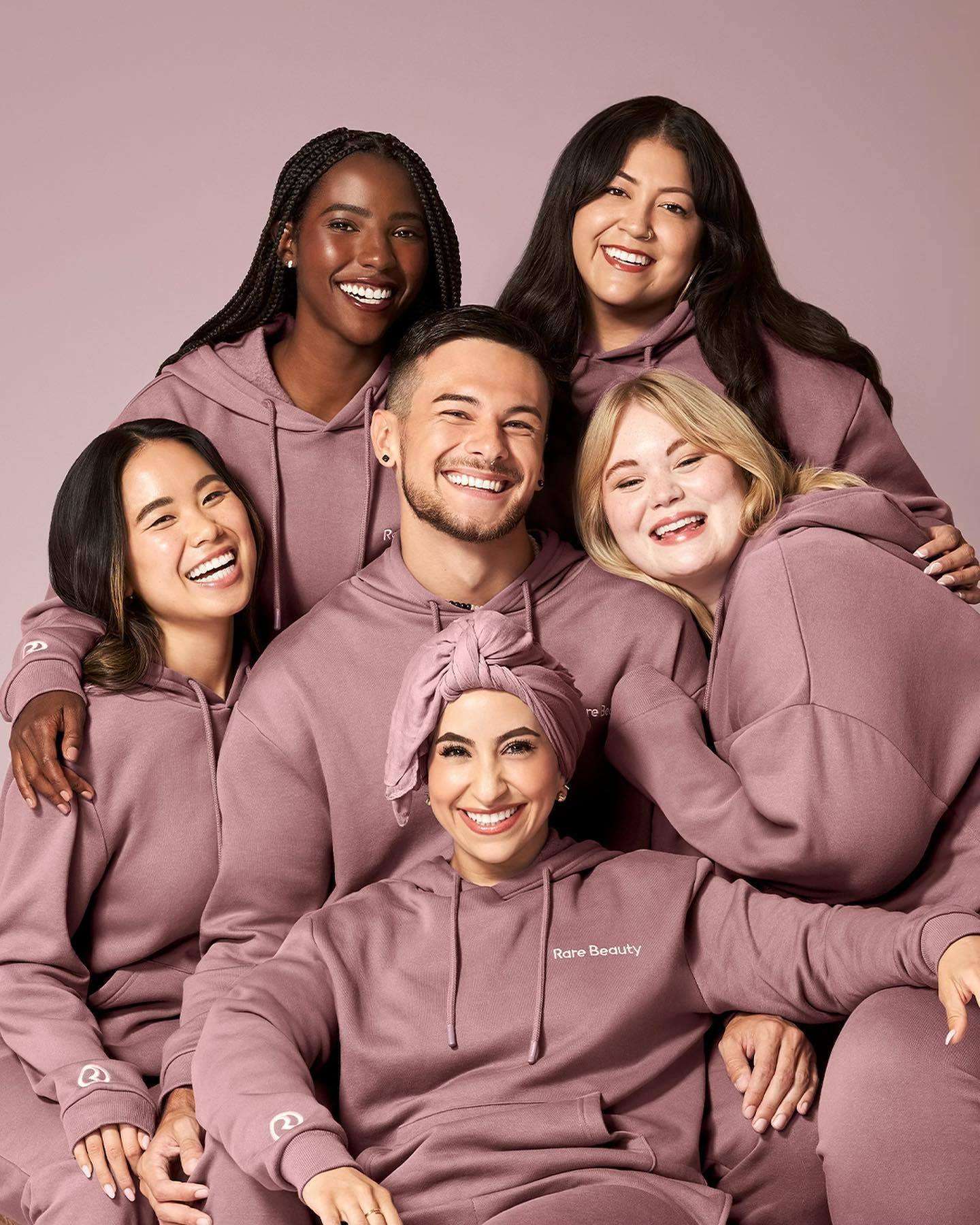 Selena_Gomez_-_Rare_Beauty_Sweater_line2C_September_202301.jpg