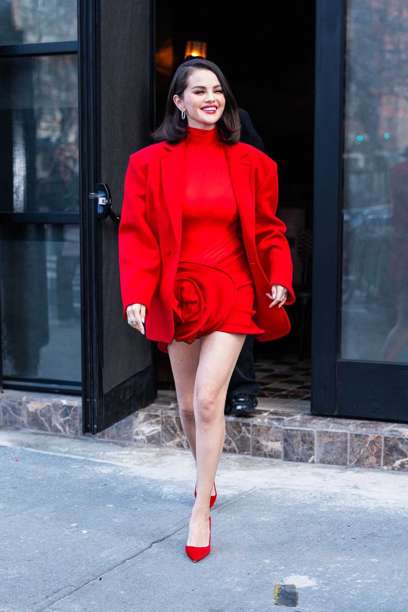 Selena_Gomez_-_Rare_Beauty_event_for_new_Bouncy_Blush2C_New_York_City_-_March_262C_2025-03.jpg