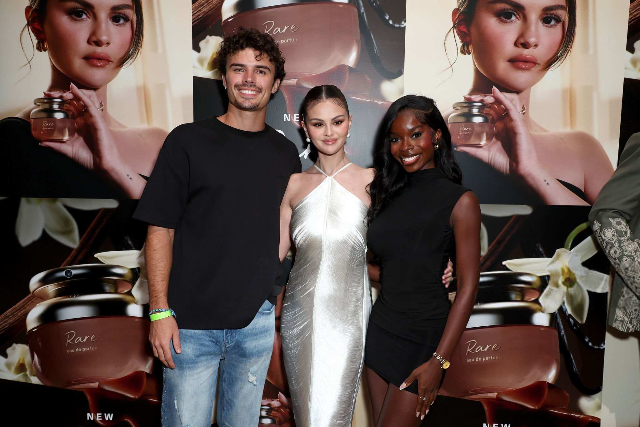 Selena_Gomez_-_Rare_Beauty_s_Rare_Eau_de_Parfum_Launch_Party2C_Santa_Monica_CA_-_August_72C_2025_18.jpg