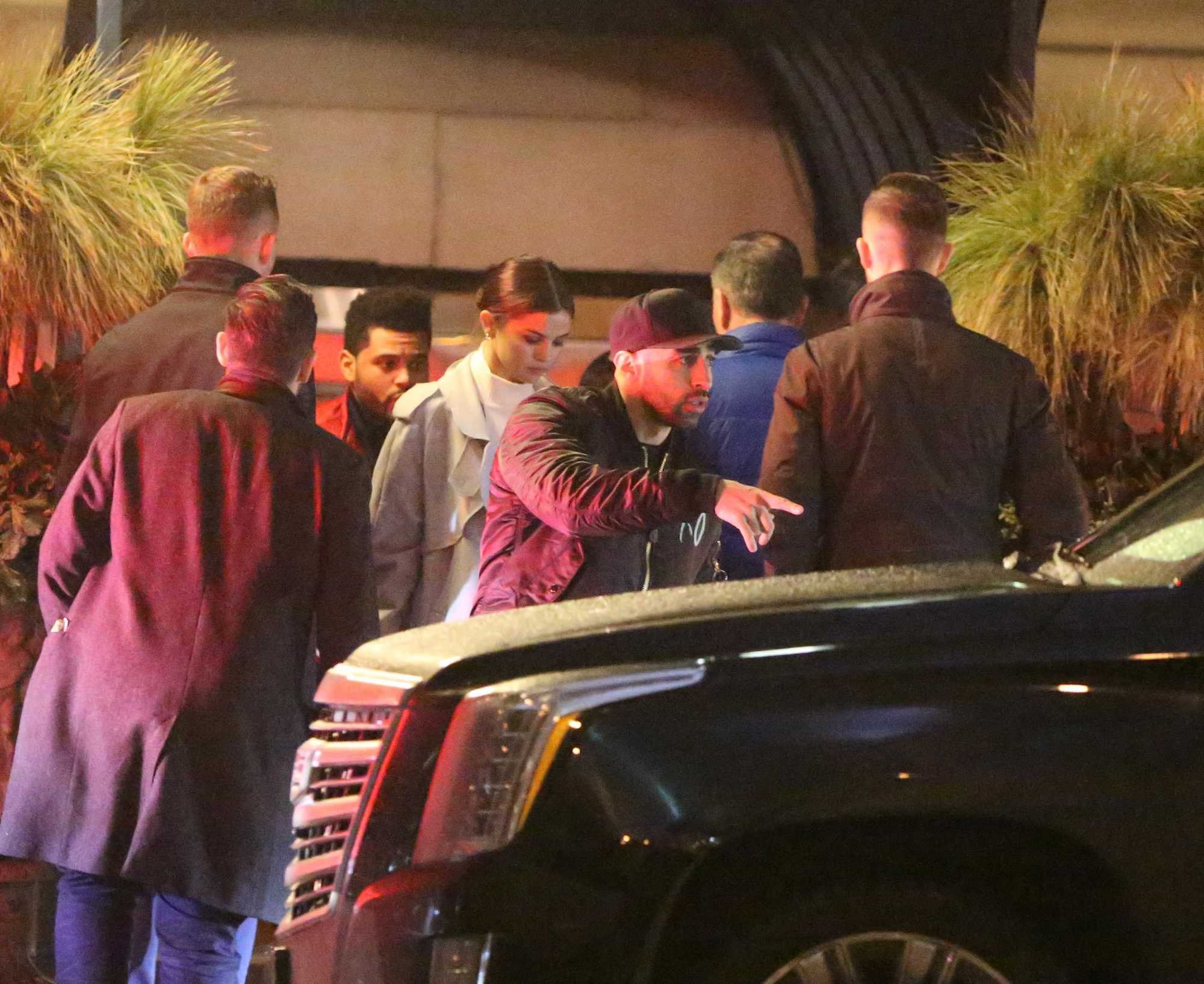 Selena_Gomez_-_Returns_to_Toronto_for_her_beau_The_Weeknd_on_March_18-19.jpg