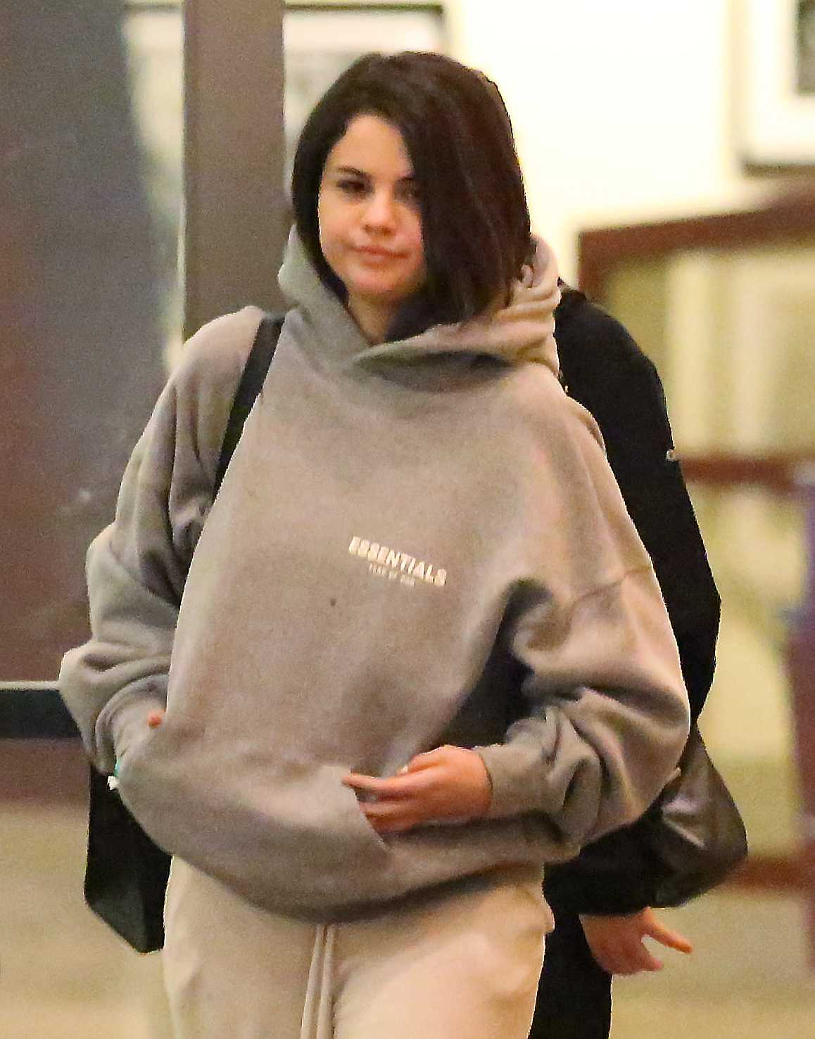 Selena_Gomez_-_Rocks_PJs_at_the_Arclight_in_Sherman_Oaks2C_CA__06132019-04.jpg