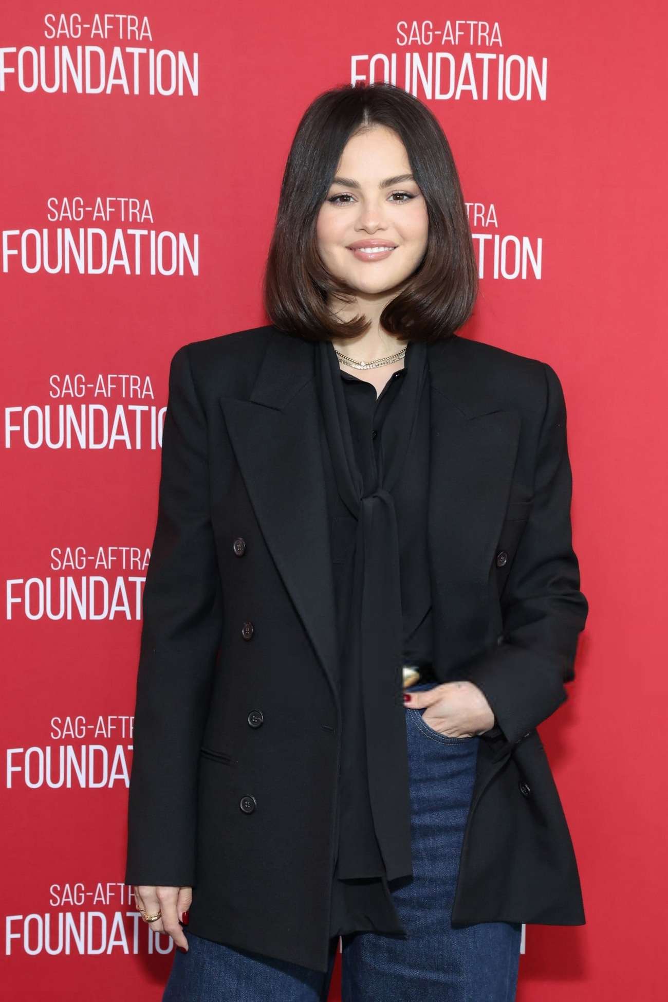 Selena_Gomez_-_SAG-AFTRA_Foundation_Conversations_Presents_Emilia_Perez_in_Los_Angeles_November_192C_2024_02.jpg