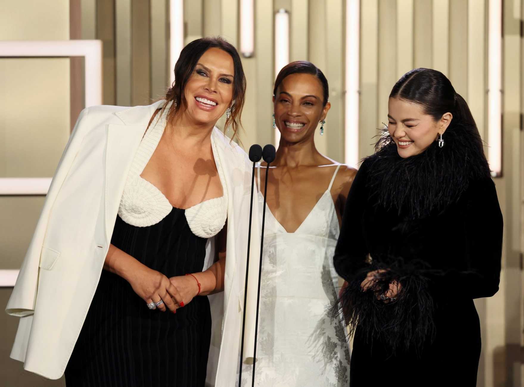Selena_Gomez_-_Toronto_International_Film_Festival_TIFF_Tribute_Awards_September_82C_2024_03.jpg