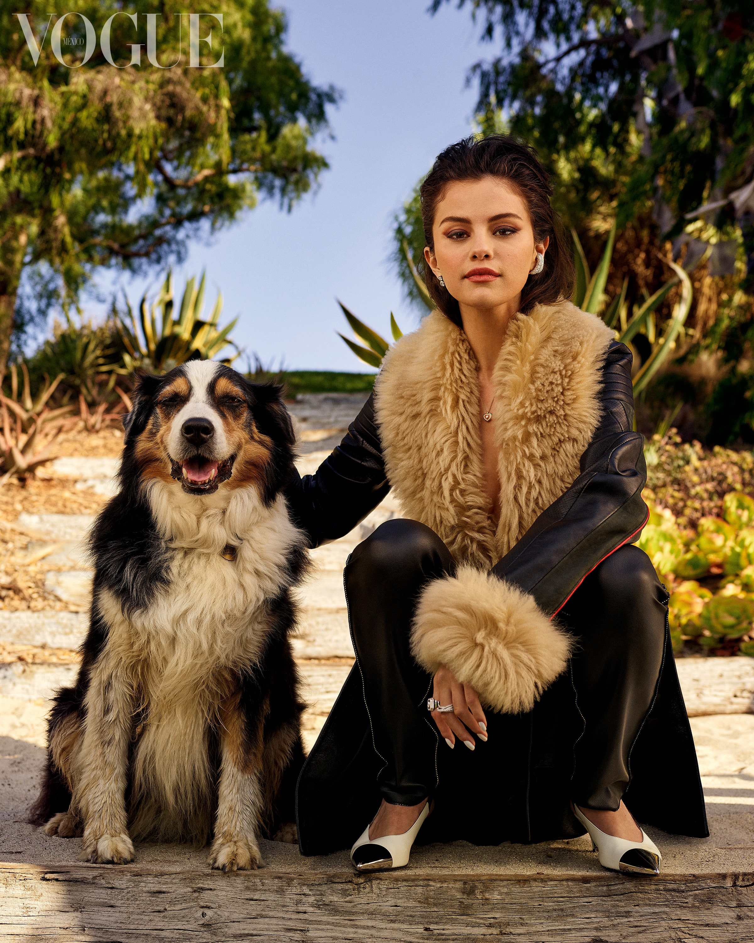Selena_Gomez_-_Vogue_Mexico_by_Dario_Calmese_December_2020-04.jpg