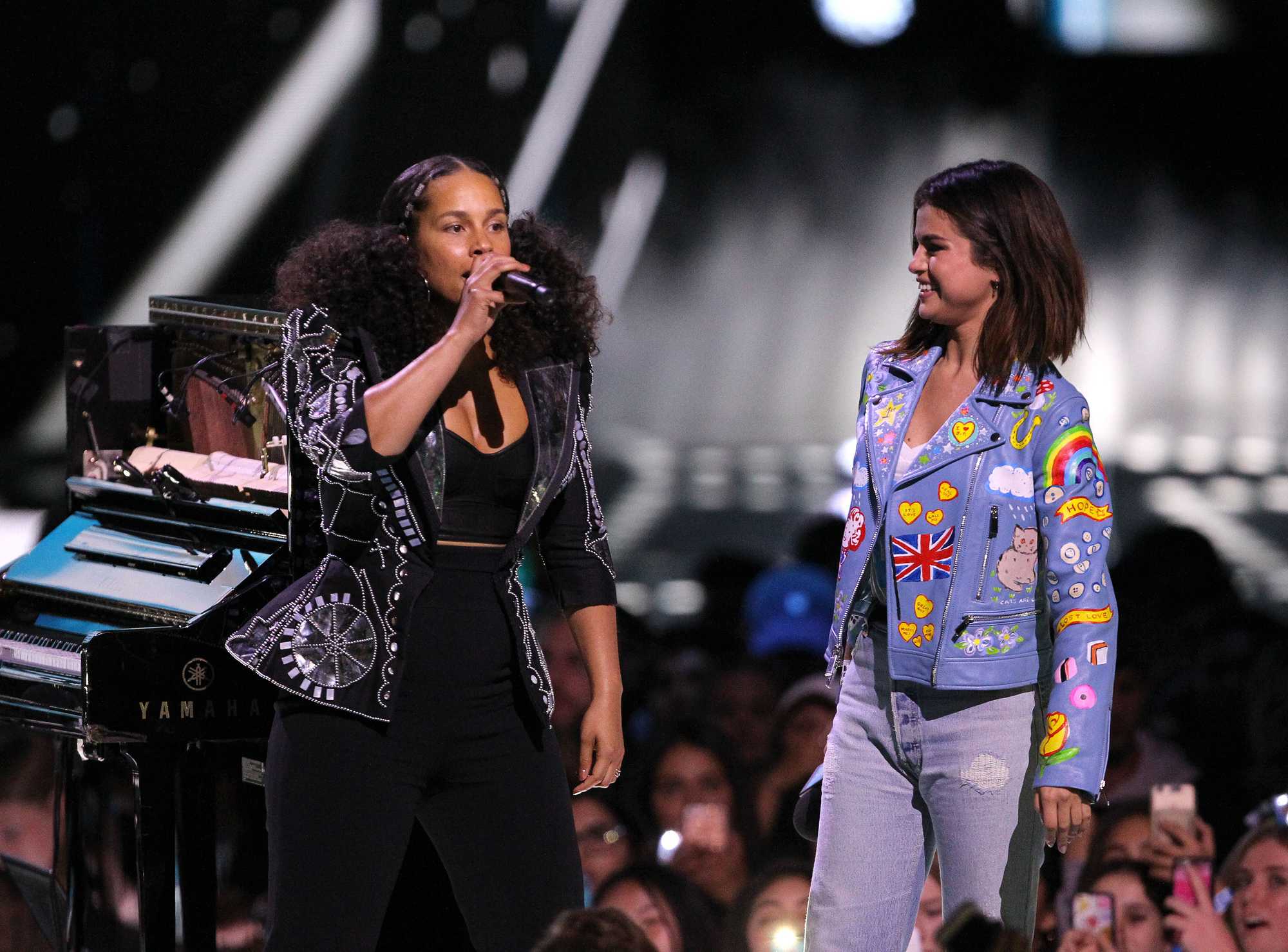 Selena_Gomez_-_WE_Day_California_5BShow5D_-_April_27-57.jpg