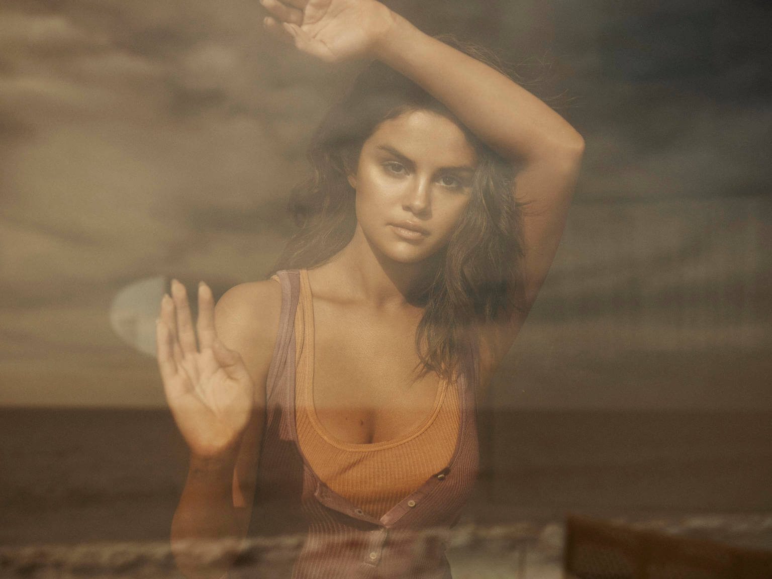 Selena_Gomez_-_WSJ_Magazine_28201929-02.jpg
