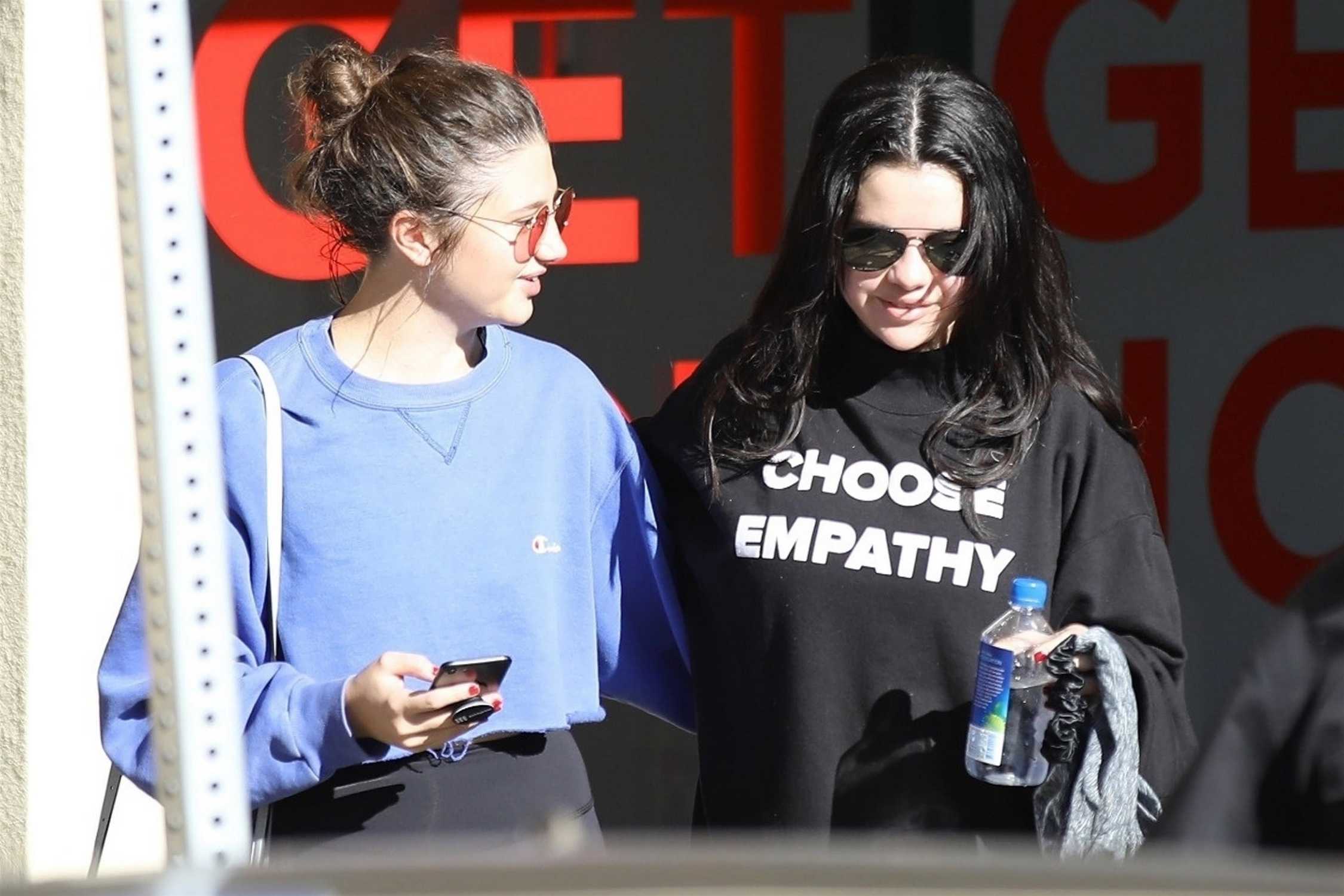 Selena_Gomez_-_Wraps_up_another_pilates_session_in_LA_December_282C_2018-05.jpg