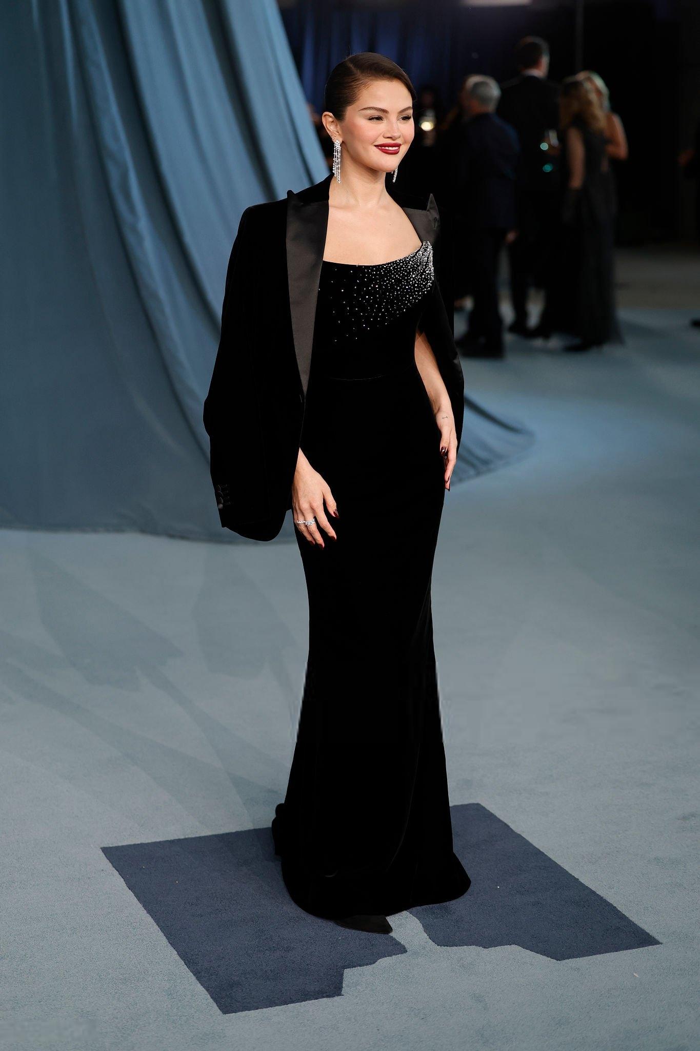 Selena_Gomez_-__5th_Annual_Academy_Museum_Gala2C_Los_Angeles_CA_-_October_182C_2025_08.jpg
