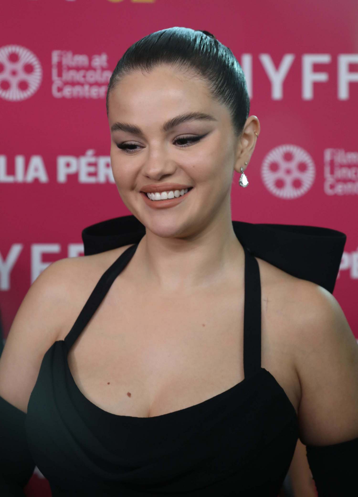 Selena_Gomez_-__Emilia_Perez__premiere_at_the_62nd_New_York_Film_Festival_September_302C_2024_105.jpg