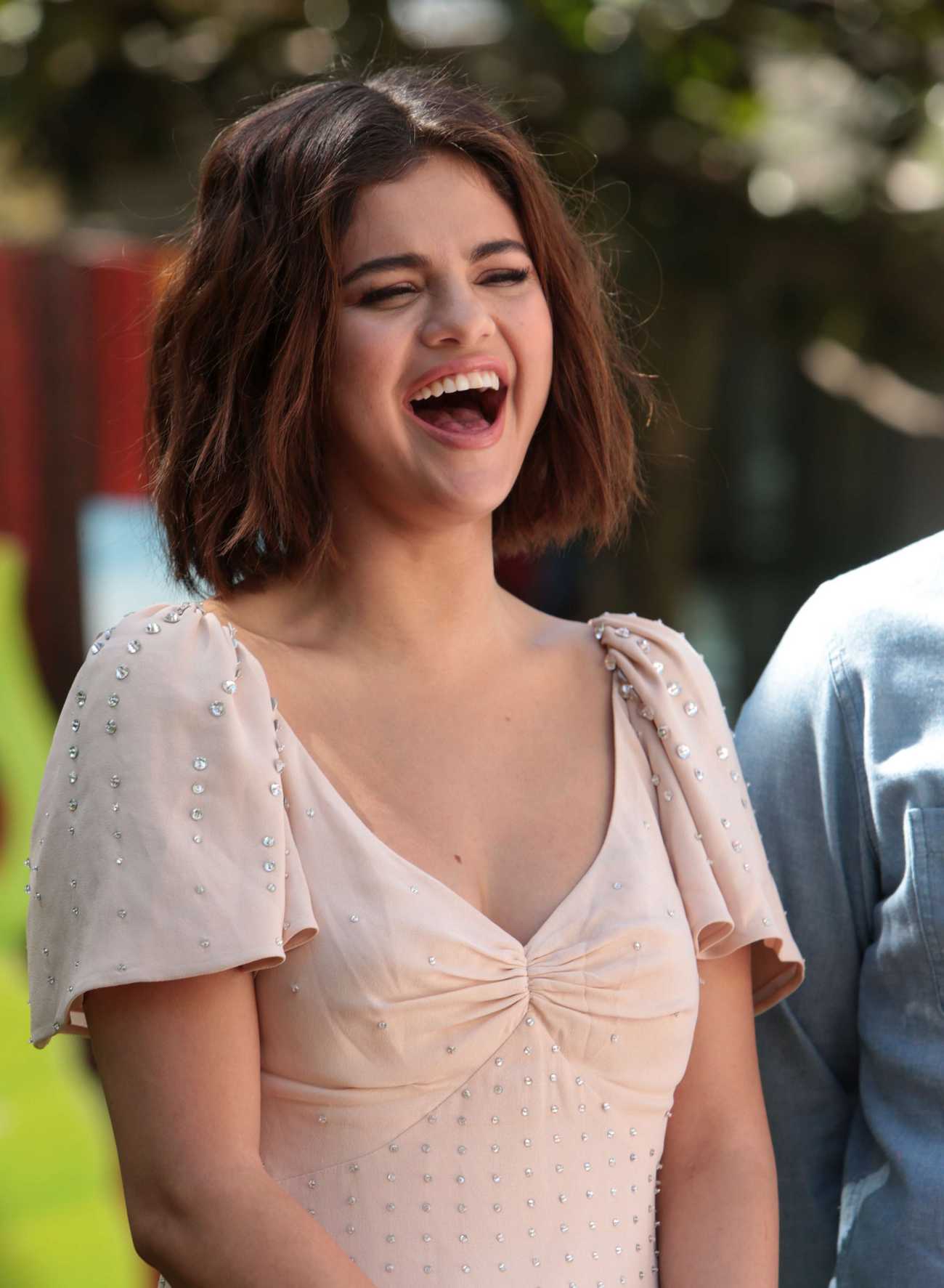 Selena_Gomez_-__Hotel_Transylvania_3_Summer_Vacation__Photocall_on_April_112C_2018-09.jpg