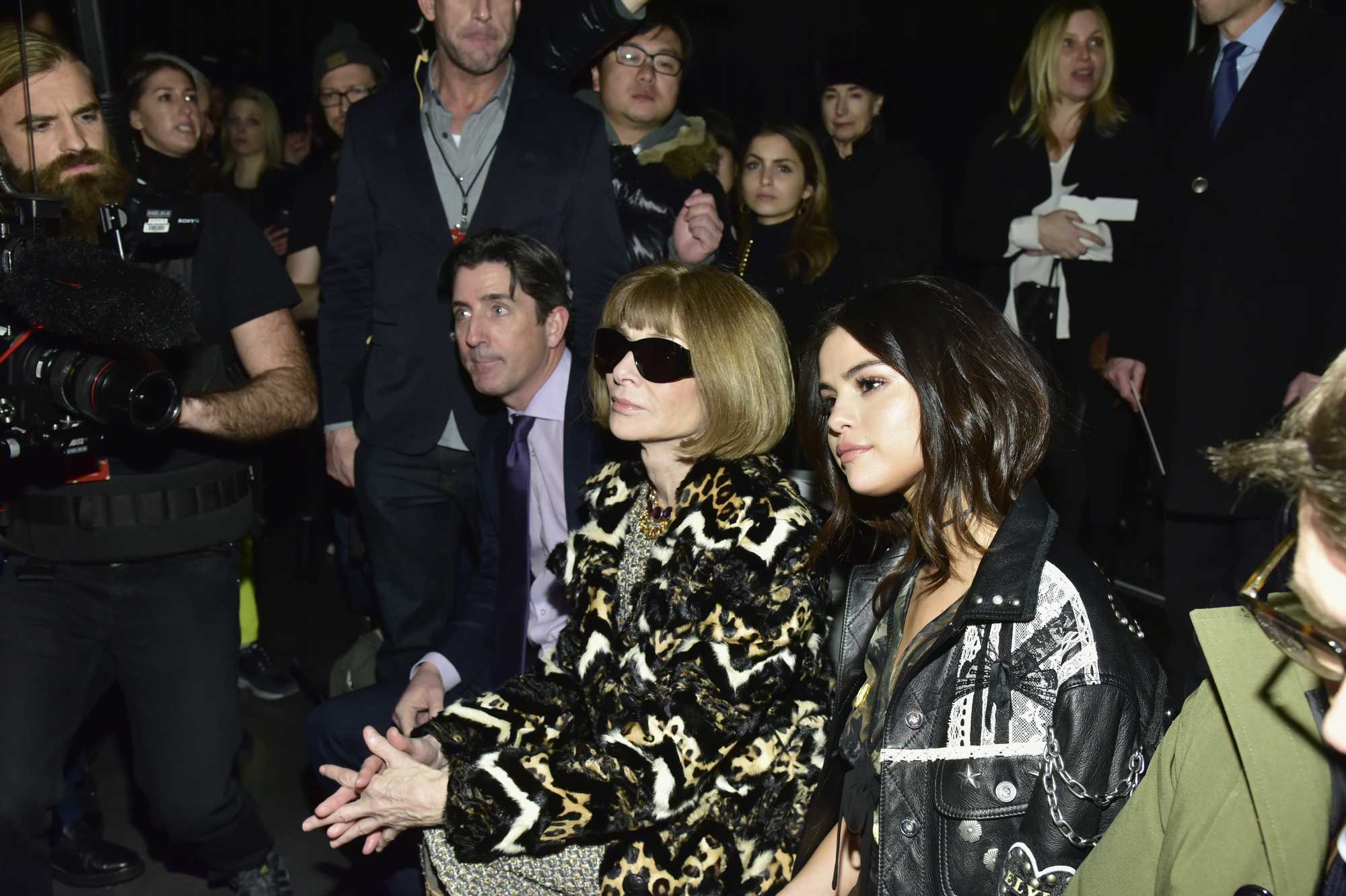 Selena_Gomez_-__NYFW_Coach_FallWinter_2017_Fashion_Show_on_Feb_14-03.jpg