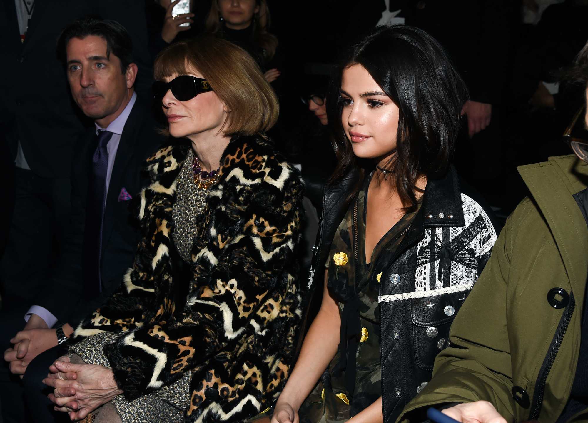Selena_Gomez_-__NYFW_Coach_FallWinter_2017_Fashion_Show_on_Feb_14-05.jpg