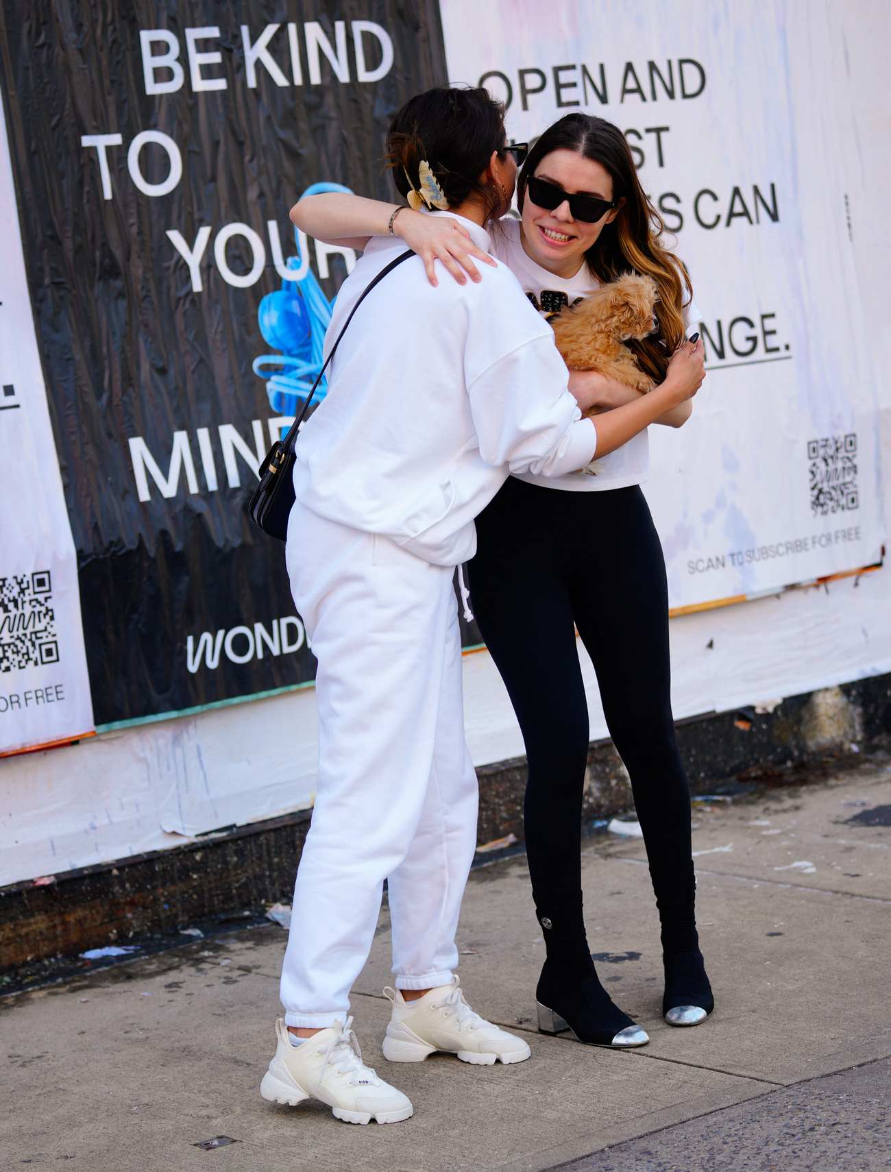 Selena_Gomez_-___Sofia_Carson_have_lunch_at_Shun_Lee_restaurant_in_New_York_City2C_0515202213.jpg