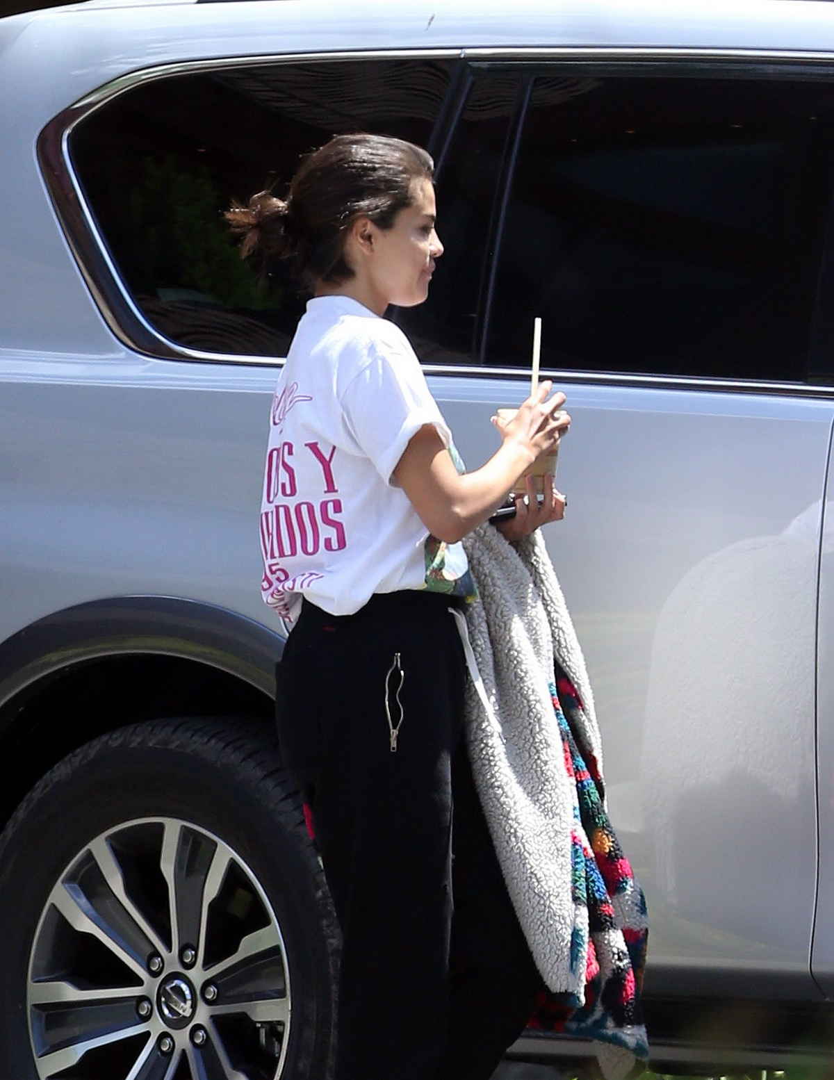 Selena_Gomez_-_and_rumored_new_boyfriend_Caleb_Stevens_28129.jpg