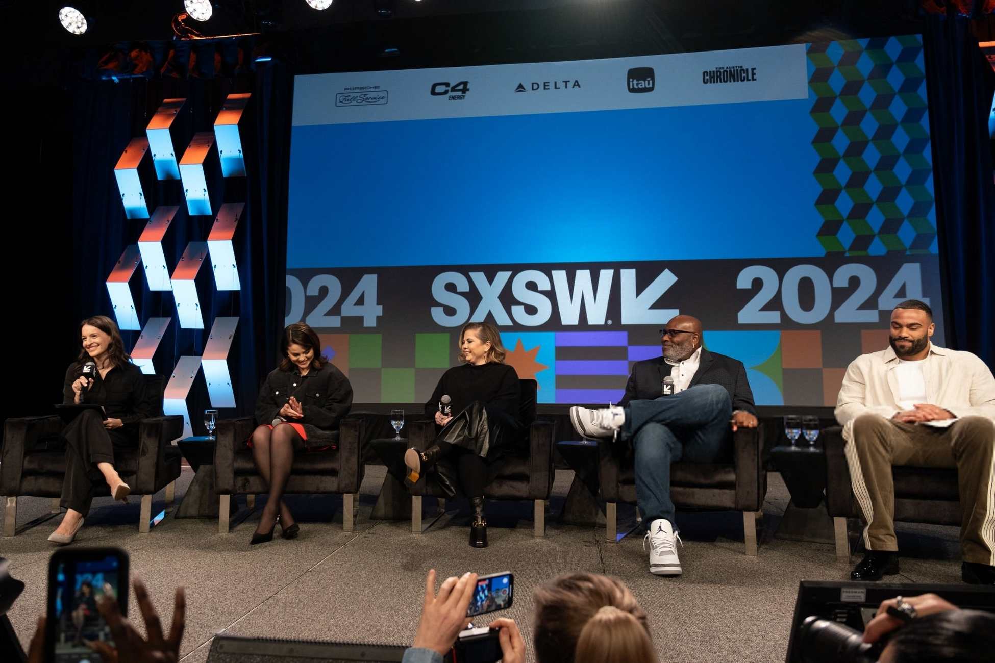 Selena_Gomez_-_appears_on_featured_panel_about_mental_health_at_SXSW_Festival2C_Austin_TX_-_March_102C_2024_24.jpg