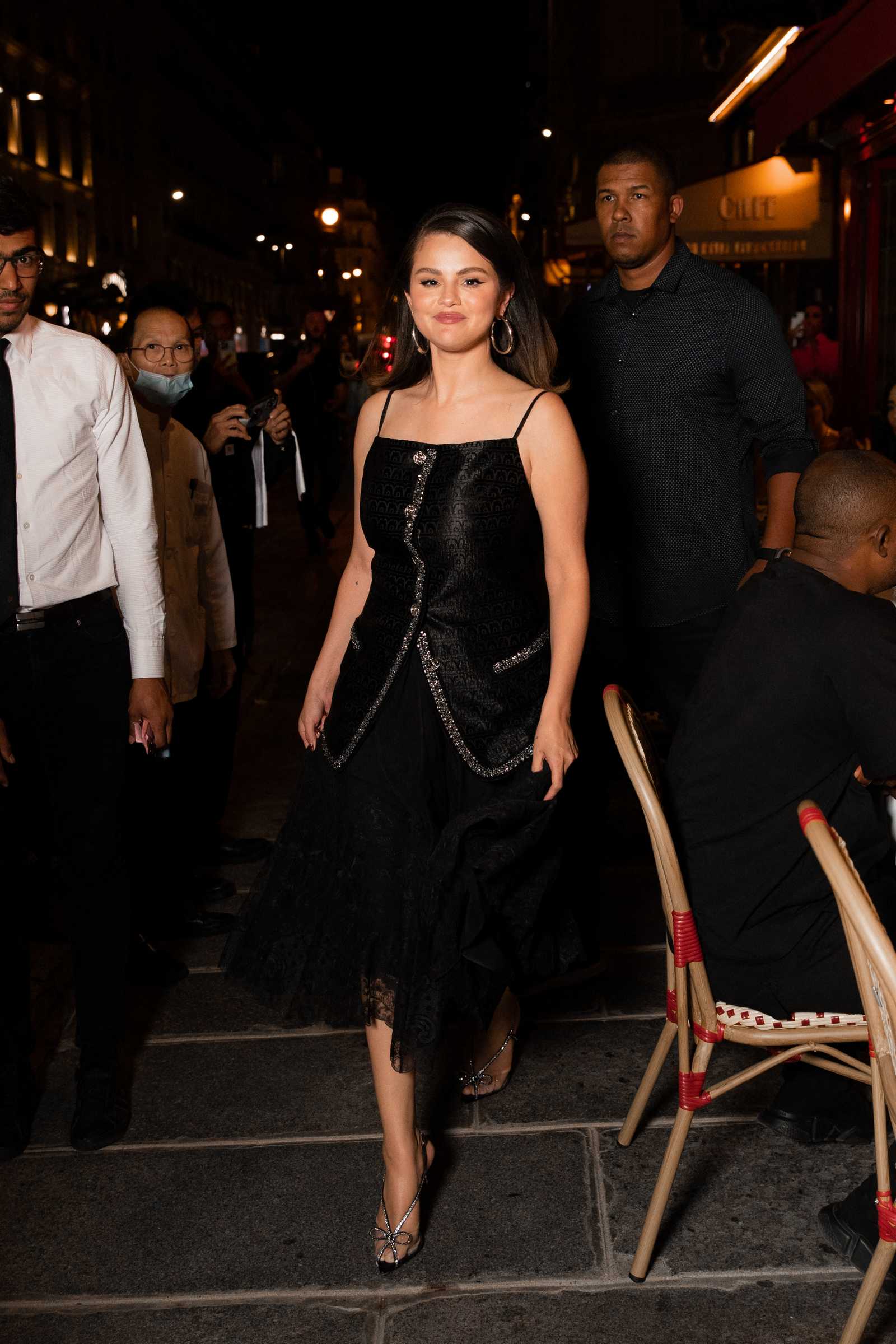 Selena_Gomez_-_at_Hotel_de_Crillon2C_A_Rosewood_Hotel_in_Paris2C_France__0708202215.jpg