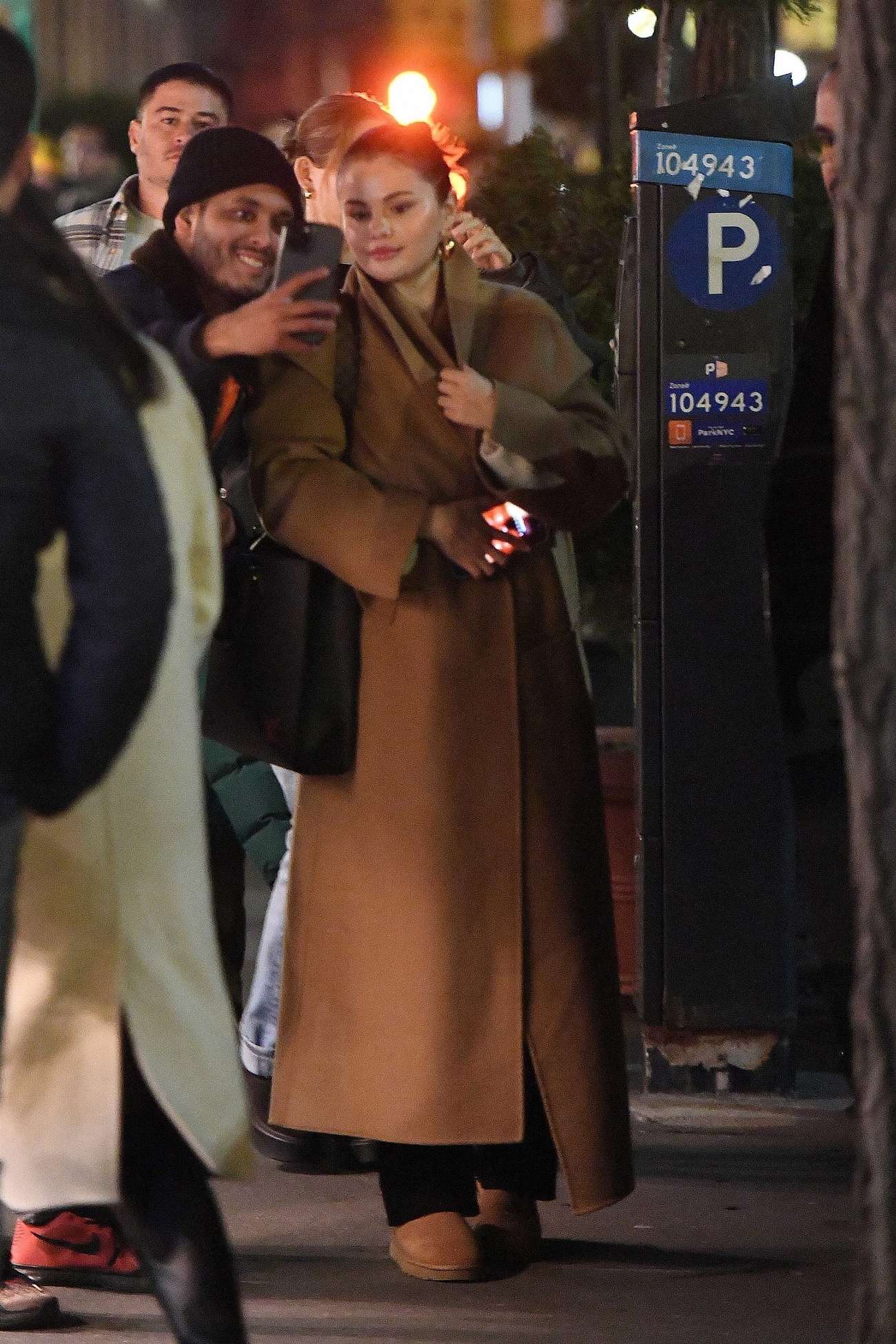 Selena_Gomez_-_at_Saint_Theo_s_Italian_restaurant_in_NEw_York2C_0309202301.jpg