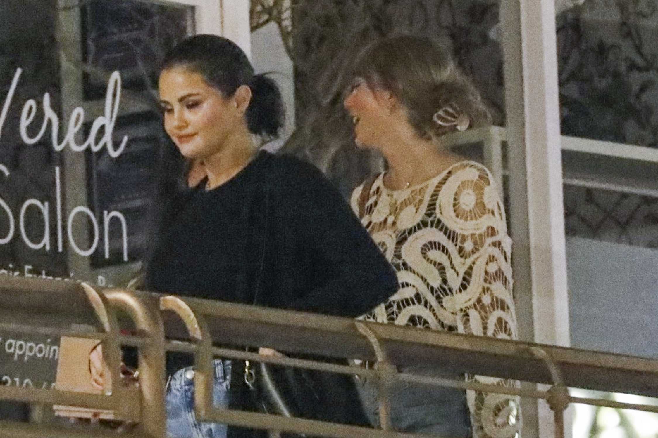 Selena_Gomez_-_at_Sushi_Park_in_West_Hollywood2C_California__1019202312.jpg