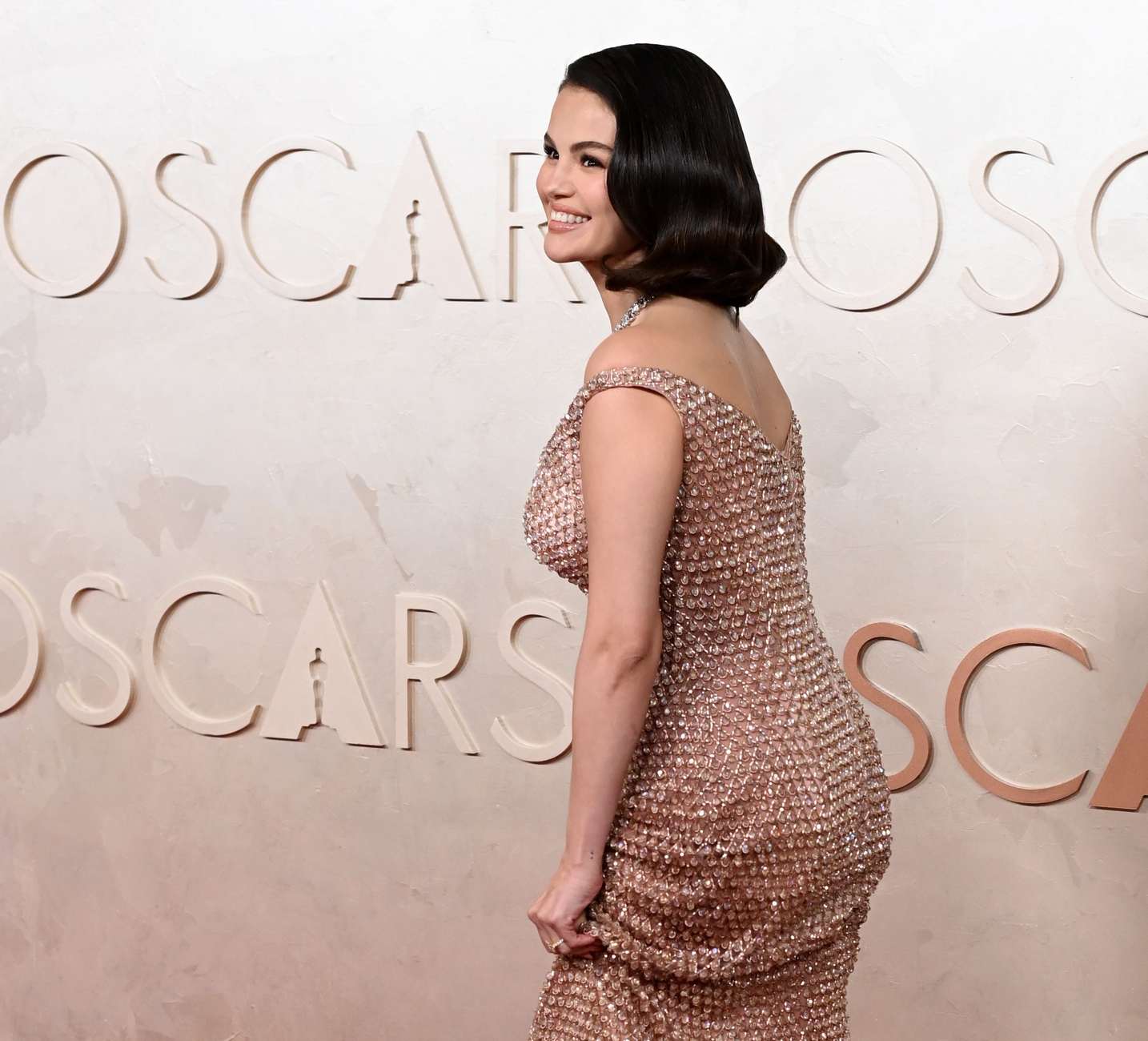 Selena_Gomez_-_at_the_97th_Annual_Academy_Awards_at_Dolby_Theatre_in_Hollywood2C_California_-_March_22C_2025_24.jpg