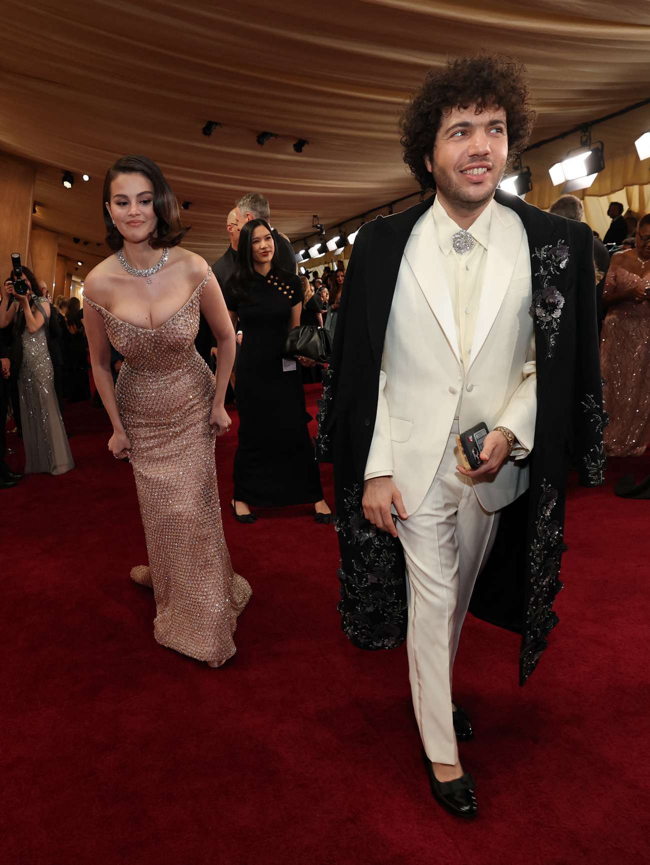 Selena_Gomez_-_at_the_97th_Annual_Academy_Awards_at_Dolby_Theatre_in_Hollywood2C_California_-_March_22C_2025_54.jpg