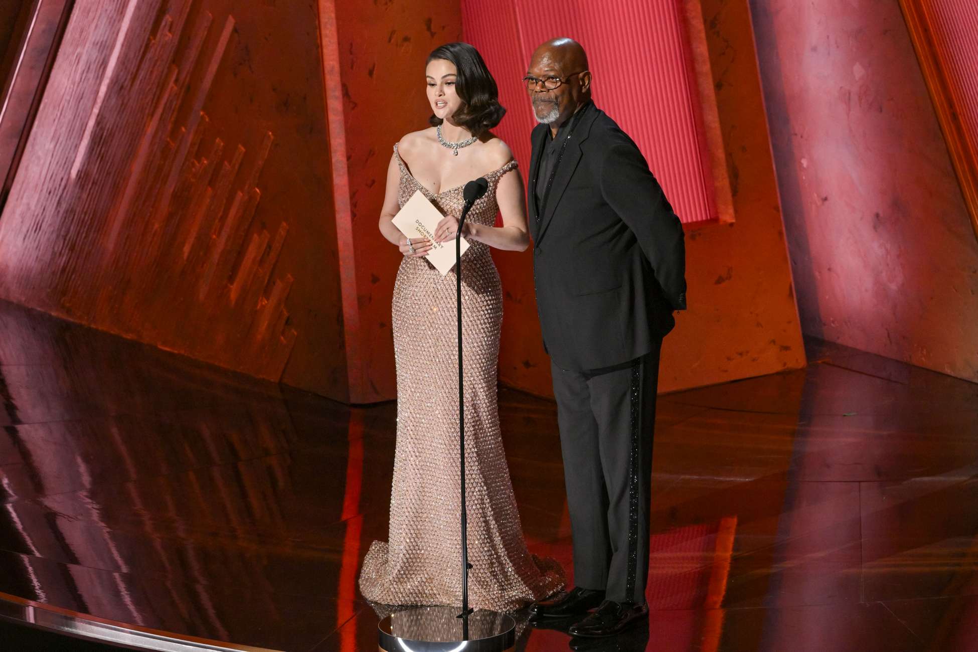 Selena_Gomez_-_at_the_97th_Annual_Academy_Awards_at_Dolby_Theatre_in_Hollywood2C_California_-_March_22C_2025_88.jpg
