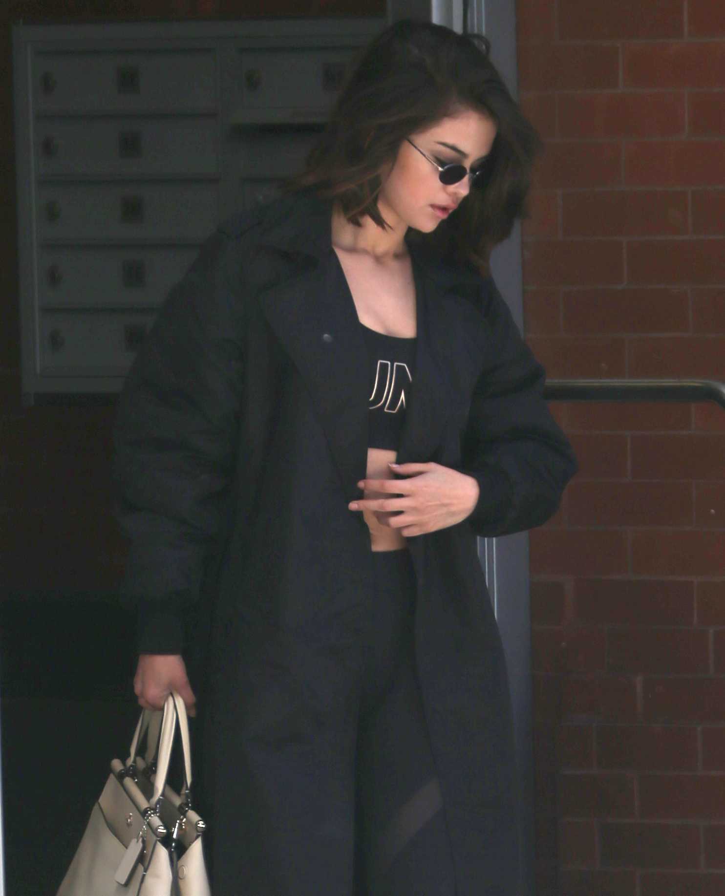 Selena_Gomez_-_in_NYC_on_September_28-13.jpg