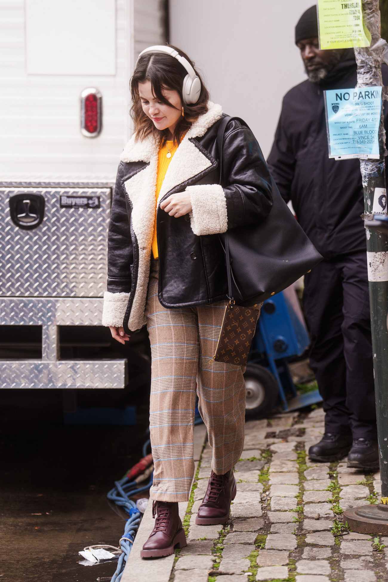 Selena_Gomez_-_is_seen_filming__Only_Murders_in_the_Building__in_Tribeca_on_April_122C_2024_in_New_York_City_16.jpg