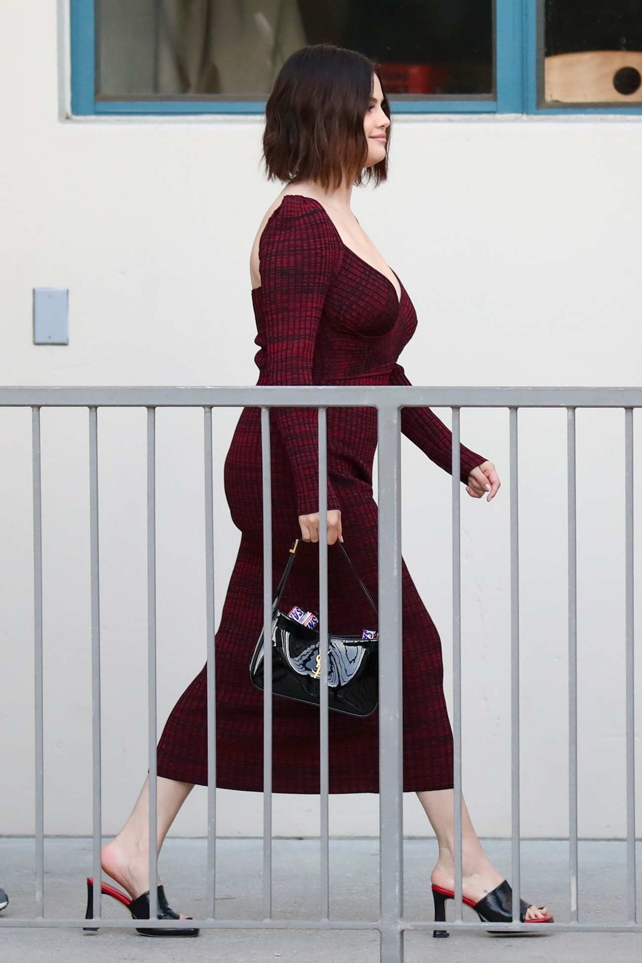 Selena_Gomez_-_promotes__Only_Murders_in_the_Building__in_Los_Angeles2C_California__1028202129.jpg