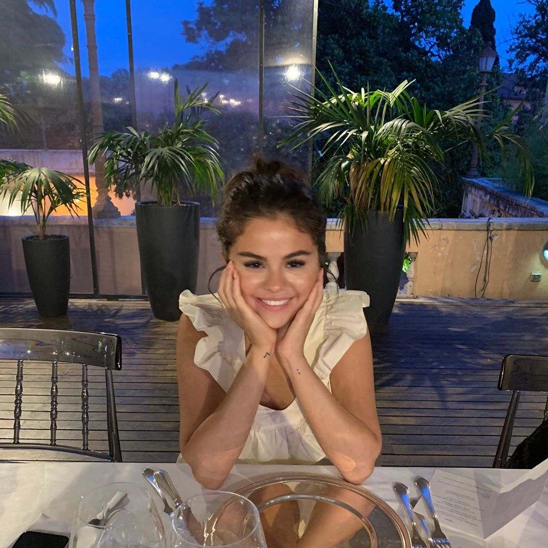 Selena_Gomez_Instagram-09.jpg