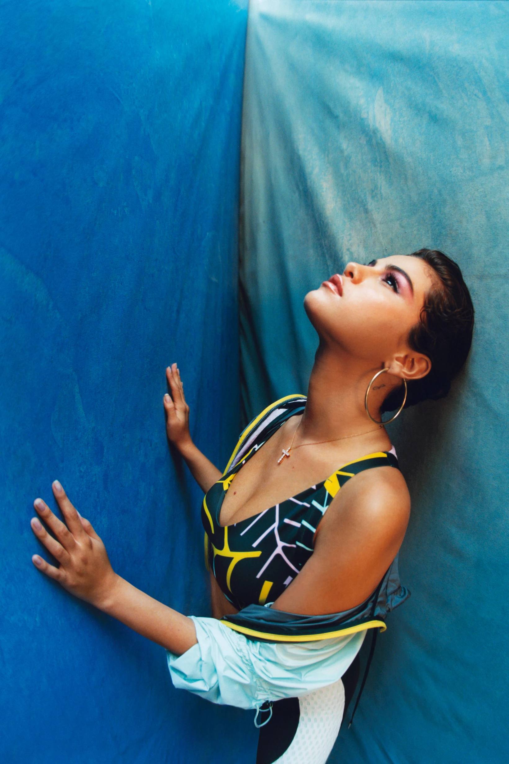 Selena_Gomez_Puma_DEFY_Trailblazer_2019-01.jpg