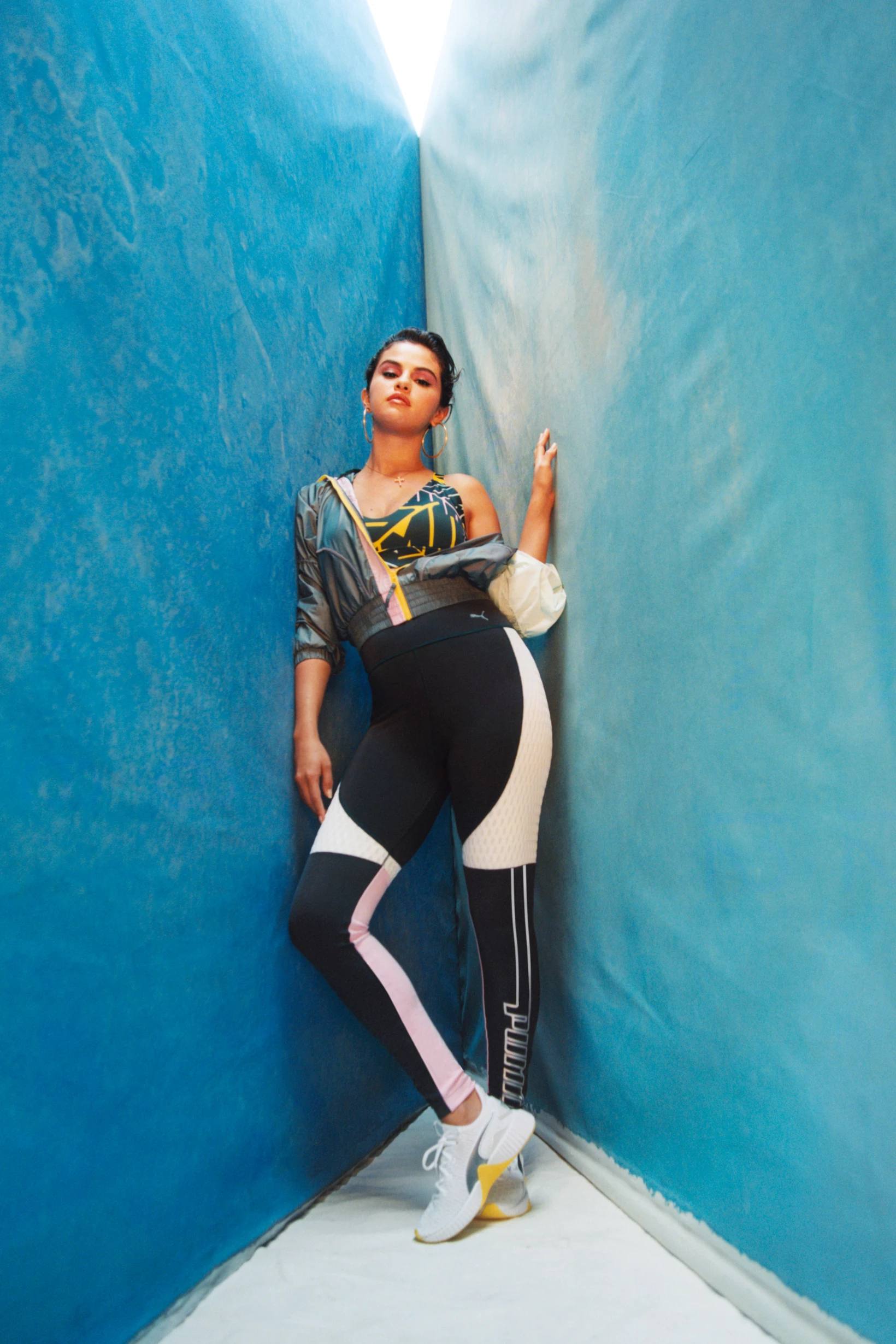 Selena_Gomez_Puma_DEFY_Trailblazer_2019-02~0.jpg