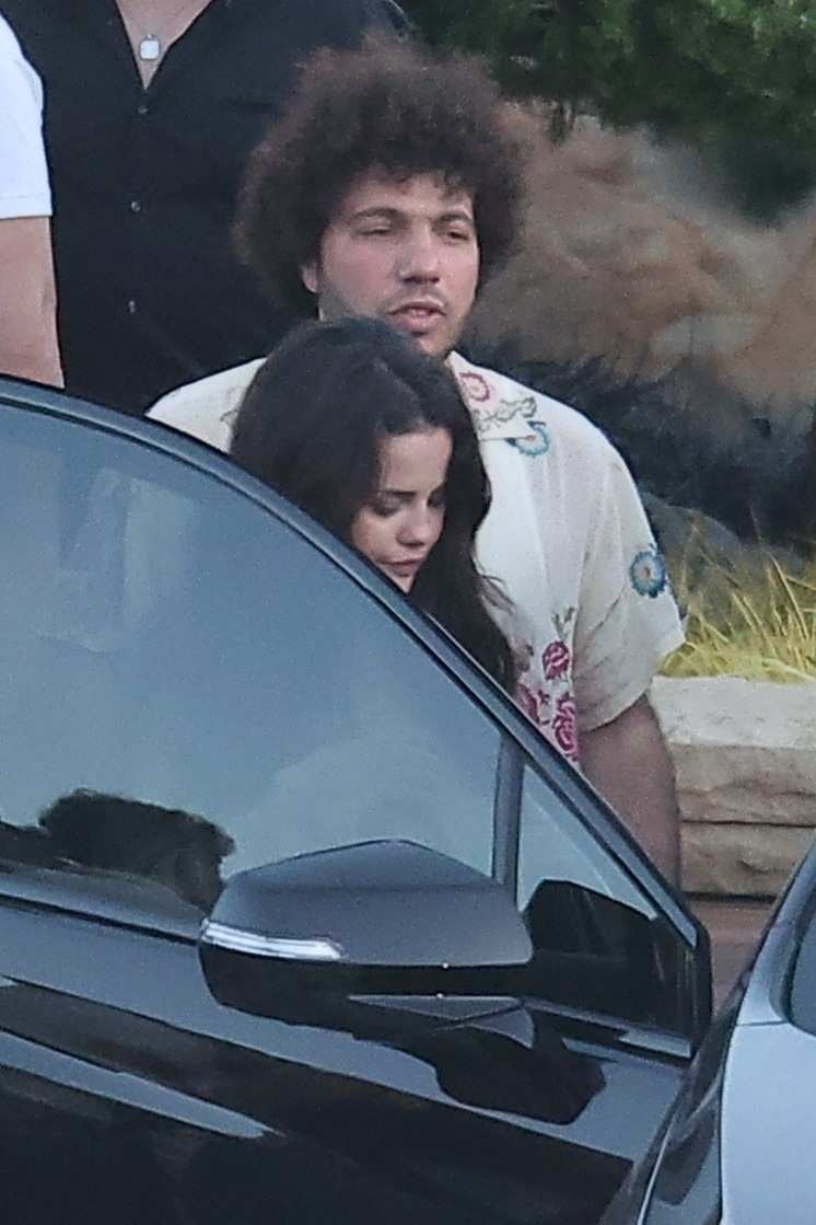 Selena_Gomez___Leaving_Nobu_in_Malibu_06152024_23.jpg