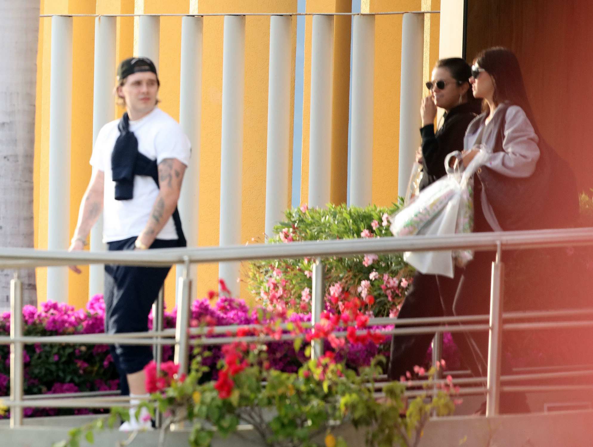Selena_Gomez___Nicola_Peltz_-_Arrived_at_a_private_airport_in_Los_Cabos_Mexico_1229202201.jpg