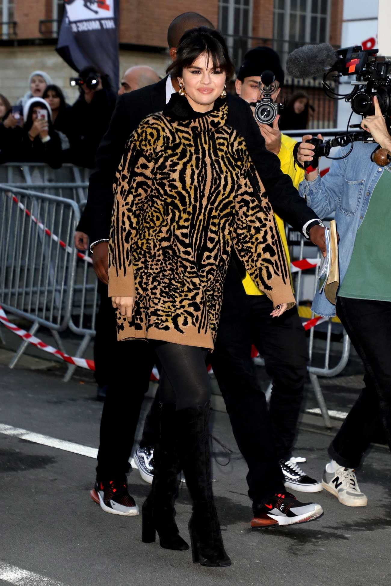 Selena_Gomez_is_seen_at_NRJ_radio_station_on_December_132C_2019_in_Paris2C_France-07.jpg