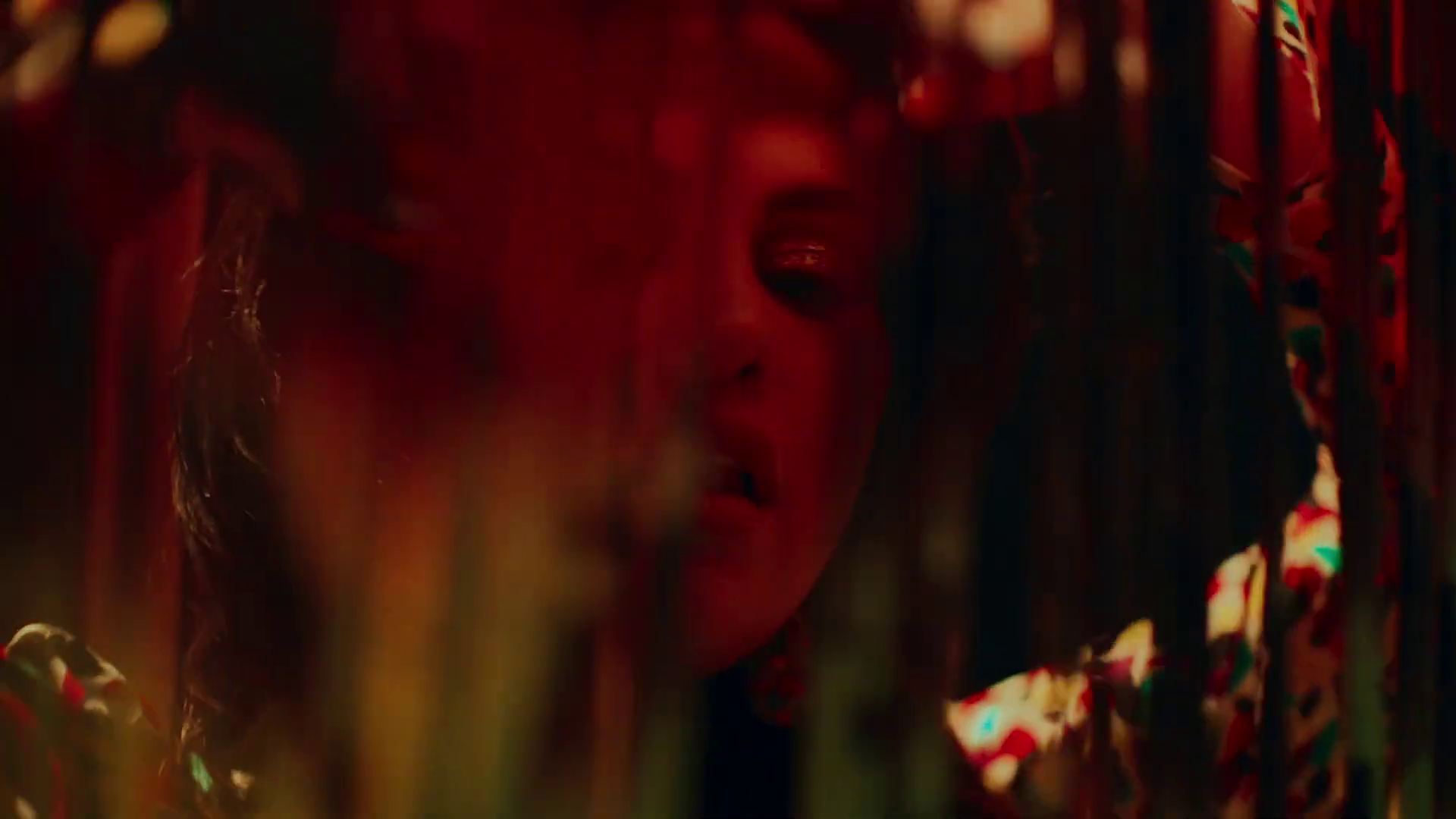 Selfish_Love_MV_13.jpg